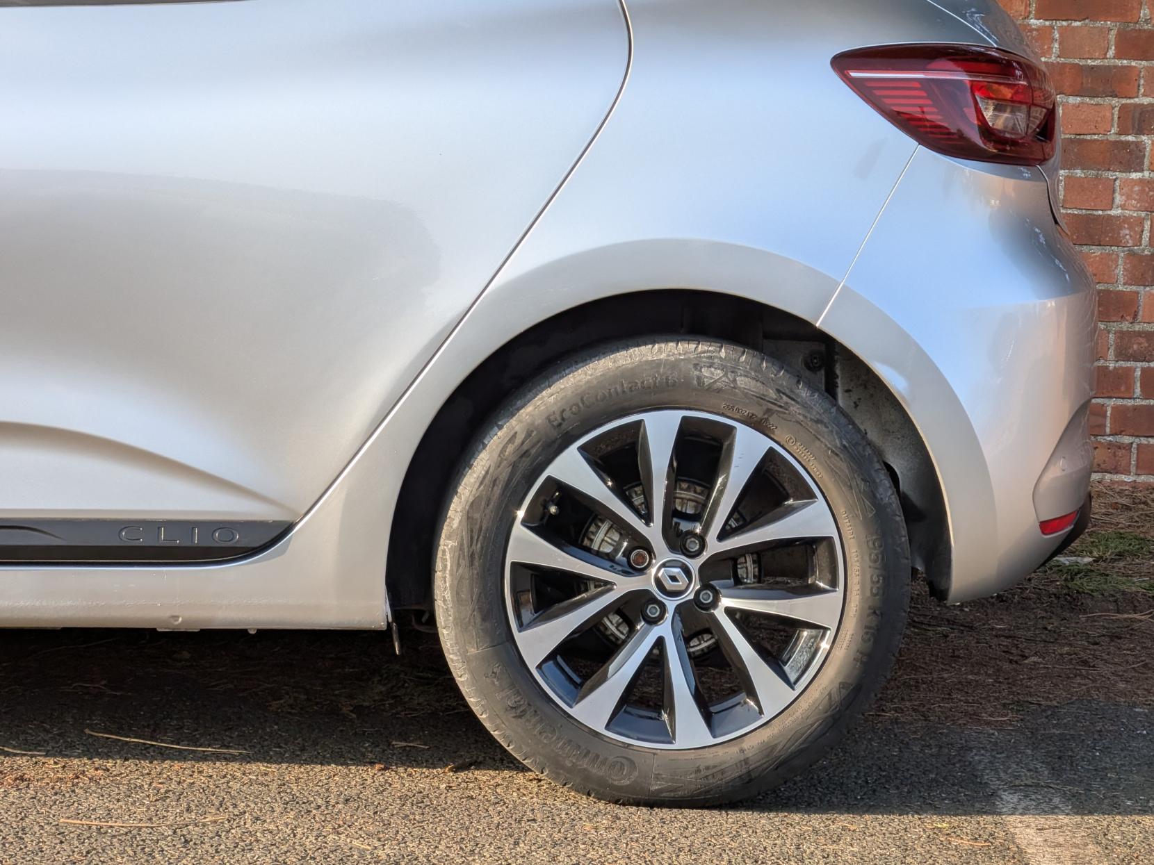 Renault Clio 1.0 TCe Iconic Edition Hatchback 5dr Petrol Manual Euro 6 (s/s) (90 ps)