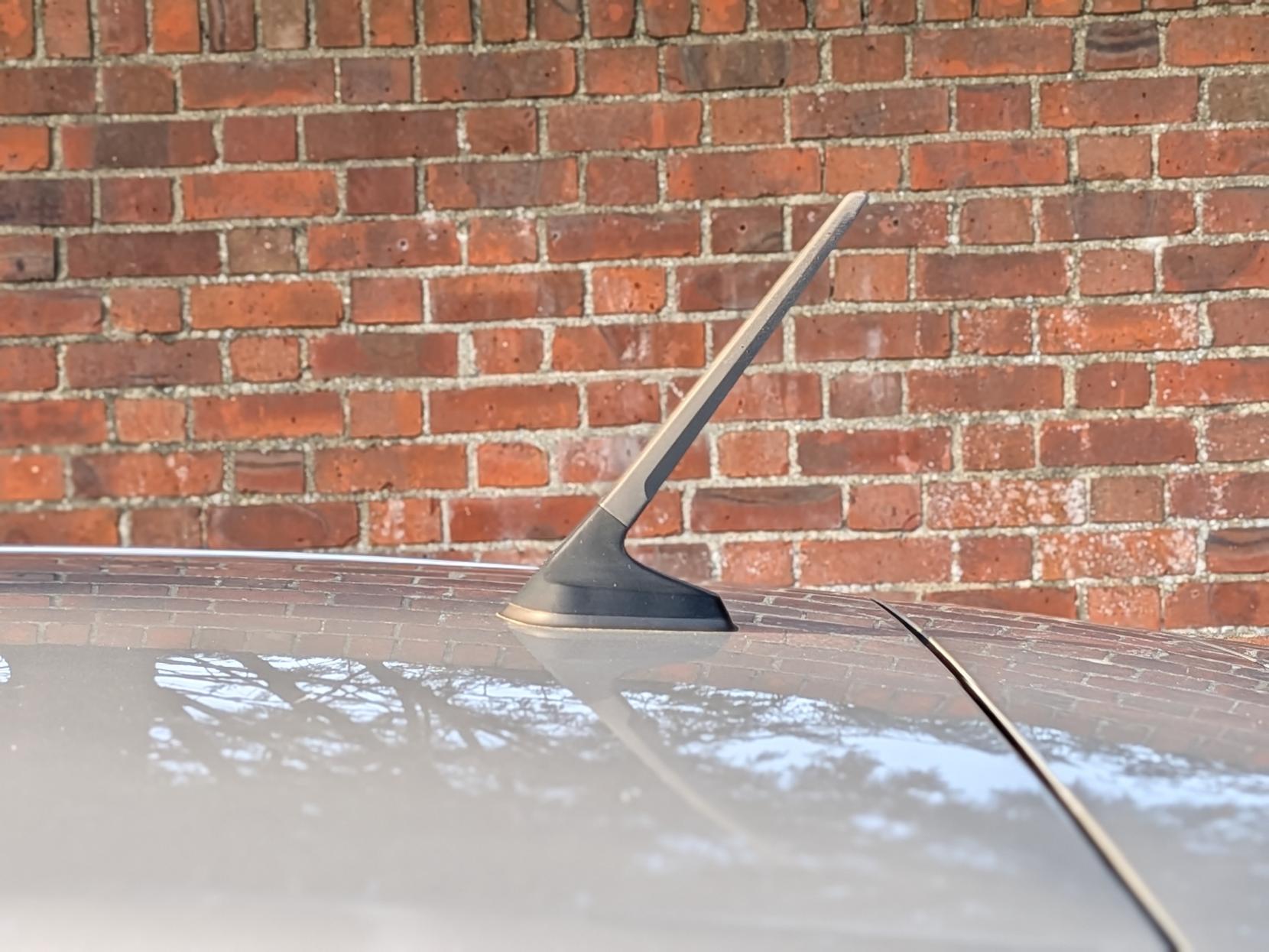 Renault Clio 1.0 TCe Iconic Edition Hatchback 5dr Petrol Manual Euro 6 (s/s) (90 ps)