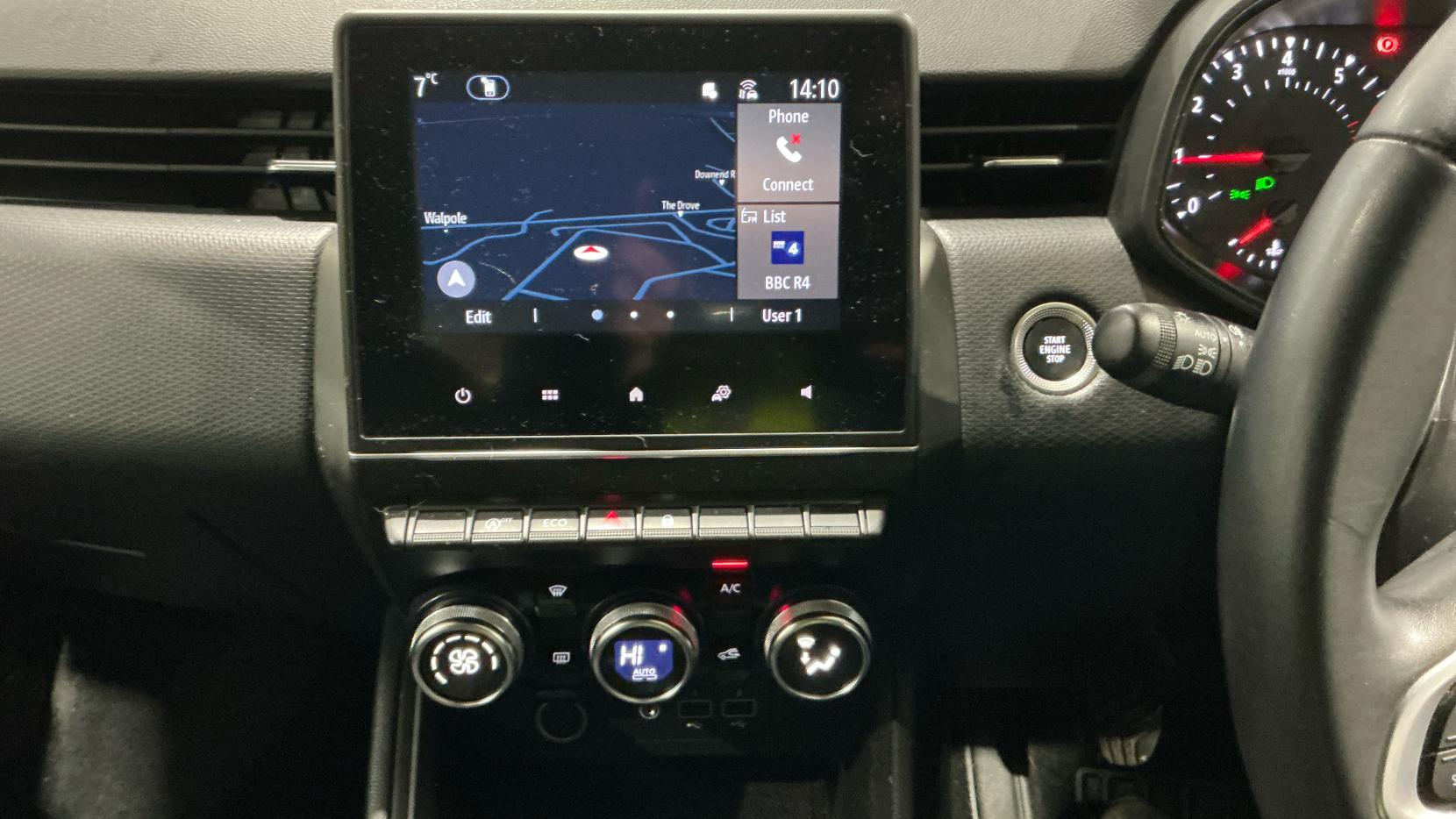 Renault Clio 1.0 TCe Iconic Edition Hatchback 5dr Petrol Manual Euro 6 (s/s) (90 ps)