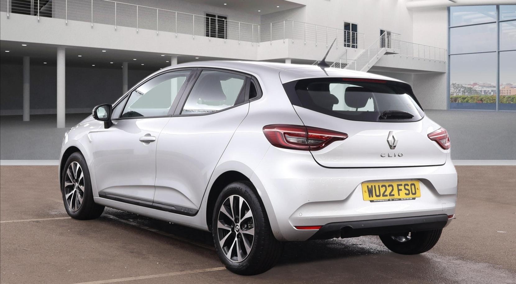 Renault Clio 1.0 TCe Iconic Edition Hatchback 5dr Petrol Manual Euro 6 (s/s) (90 ps)