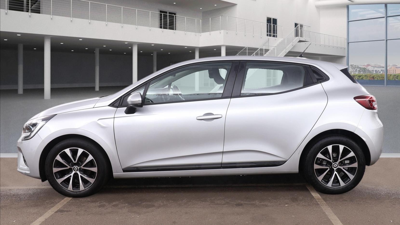 Renault Clio 1.0 TCe Iconic Edition Hatchback 5dr Petrol Manual Euro 6 (s/s) (90 ps)