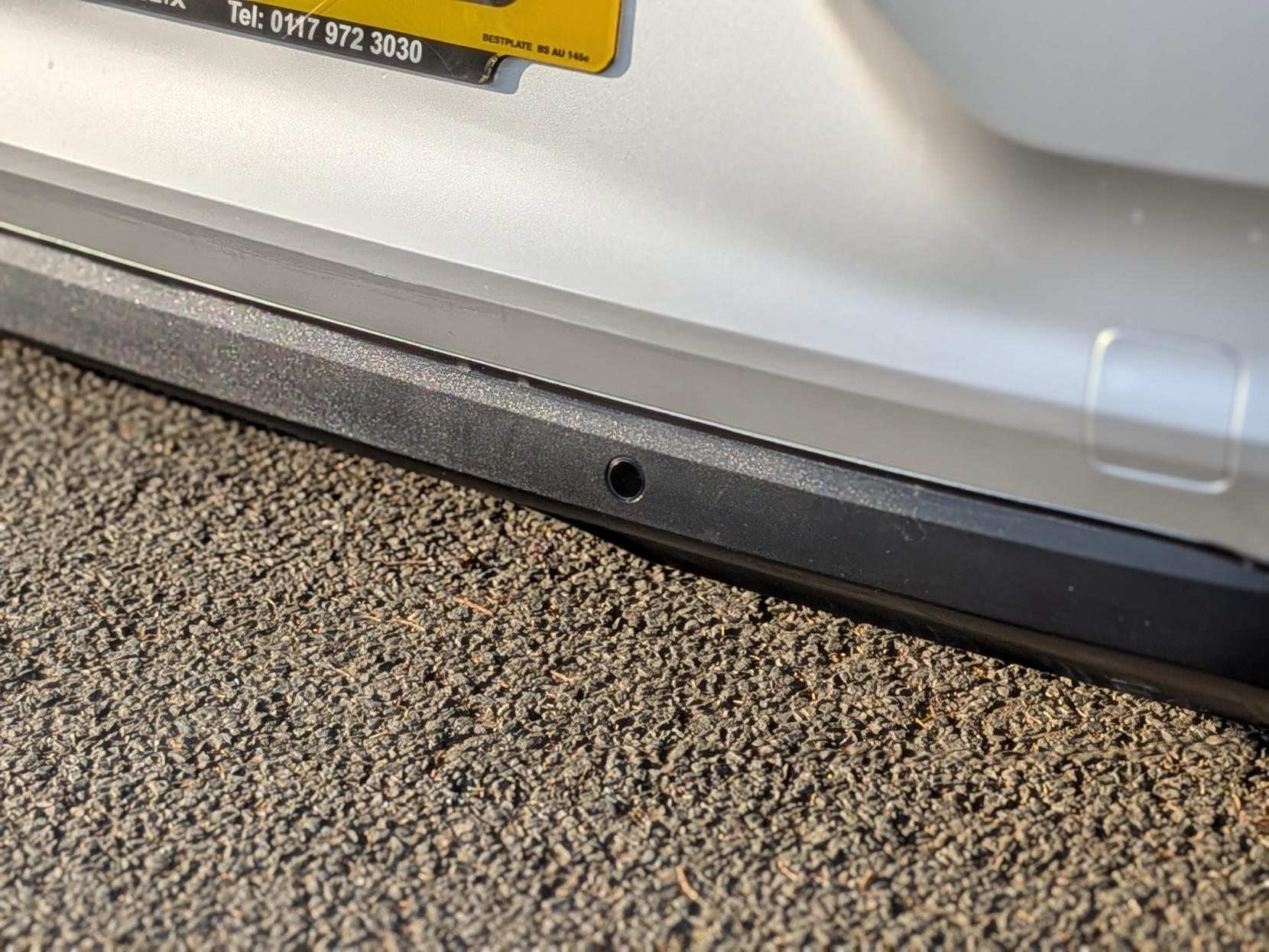 Renault Clio 1.0 TCe Iconic Edition Hatchback 5dr Petrol Manual Euro 6 (s/s) (90 ps)