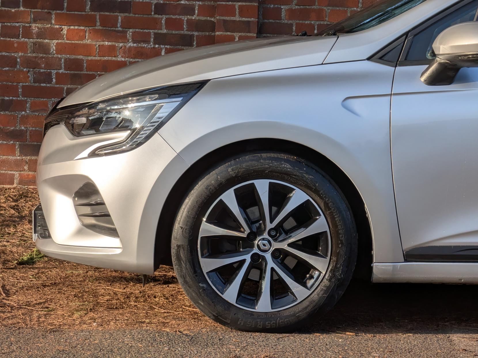 Renault Clio 1.0 TCe Iconic Edition Hatchback 5dr Petrol Manual Euro 6 (s/s) (90 ps)