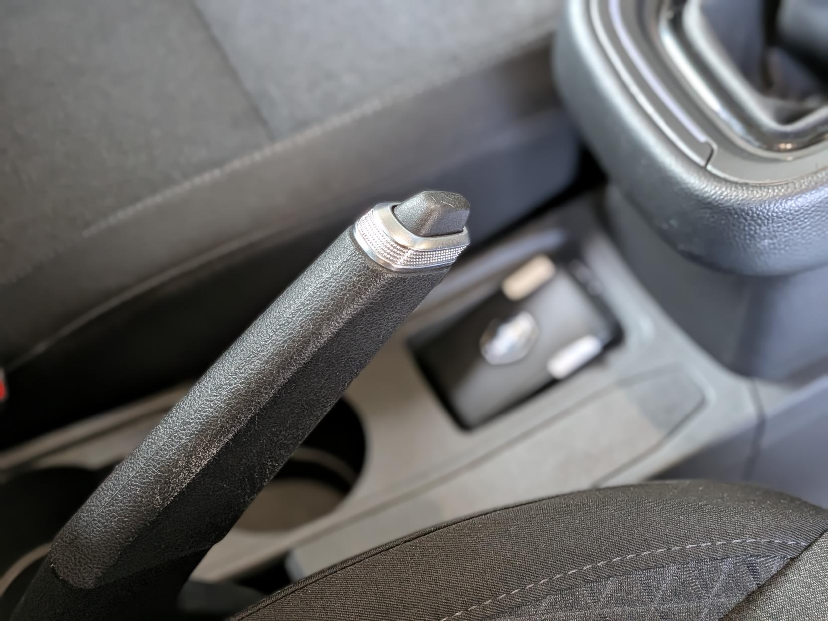 Renault Clio 1.0 TCe Iconic Edition Hatchback 5dr Petrol Manual Euro 6 (s/s) (90 ps)