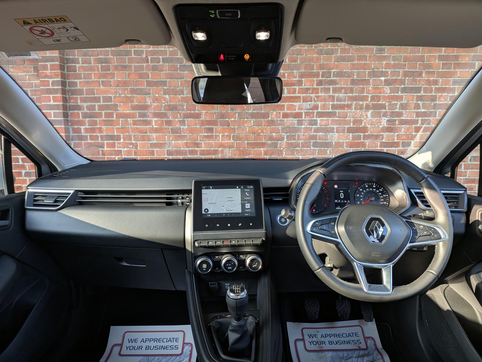 Renault Clio 1.0 TCe Iconic Edition Hatchback 5dr Petrol Manual Euro 6 (s/s) (90 ps)