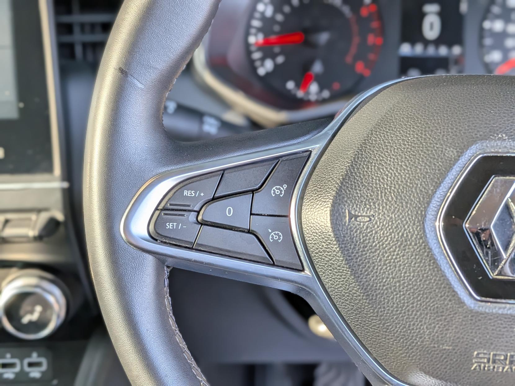 Renault Clio 1.0 TCe Iconic Edition Hatchback 5dr Petrol Manual Euro 6 (s/s) (90 ps)