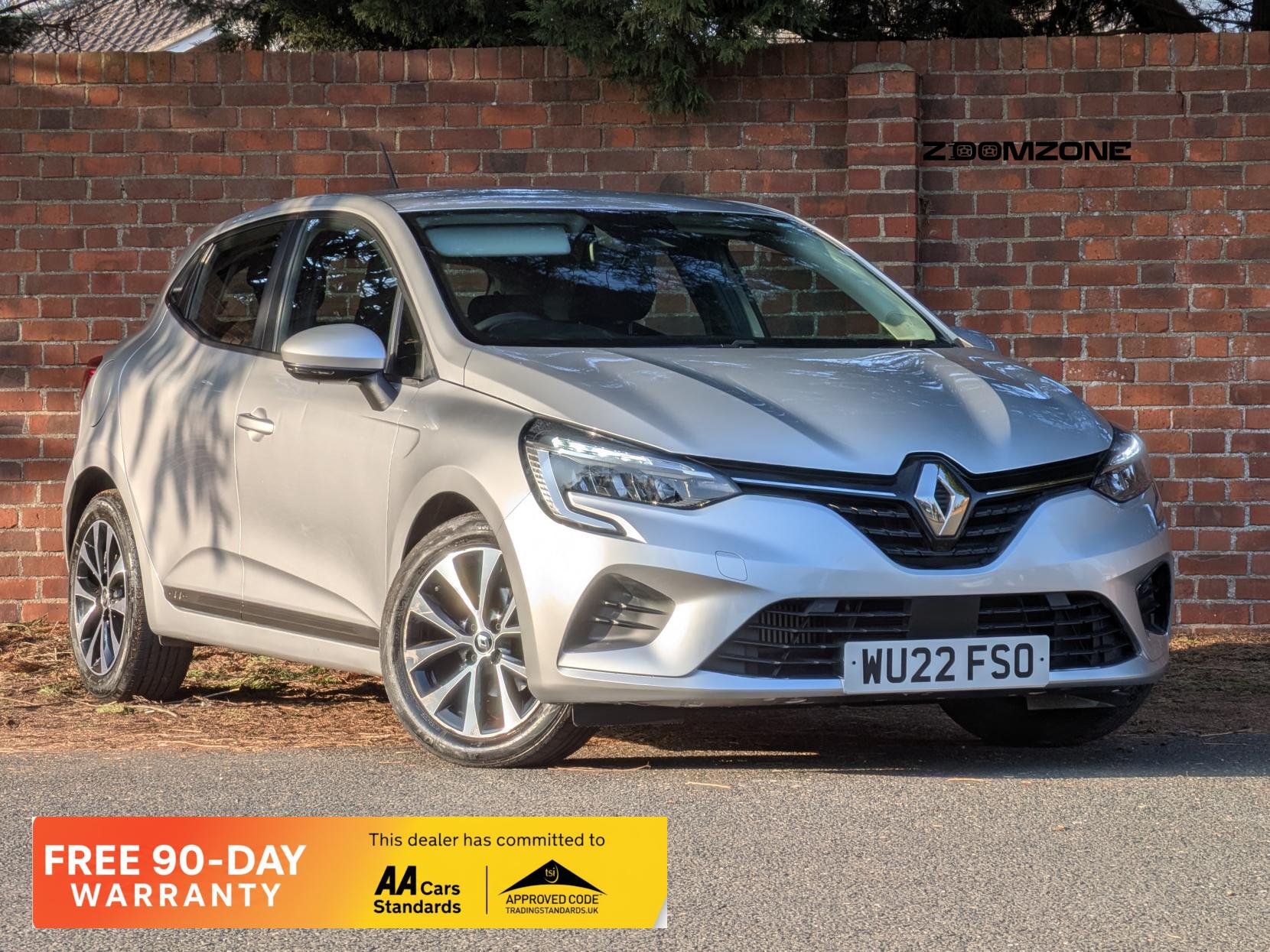 Renault Clio 1.0 TCe Iconic Edition Hatchback 5dr Petrol Manual Euro 6 (s/s) (90 ps)