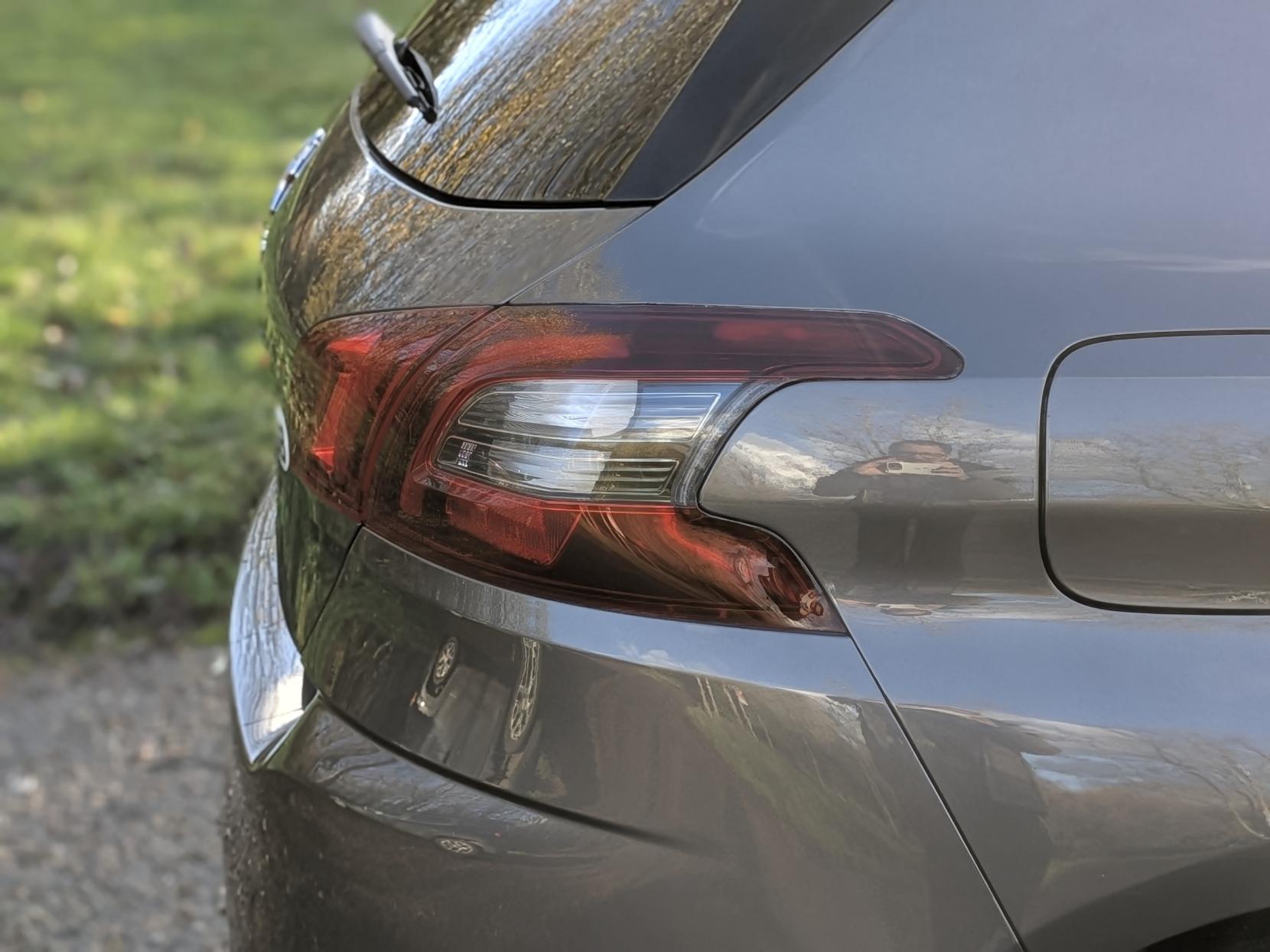 Peugeot 308 1.2 PureTech Tech Edition Hatchback 5dr Petrol EAT Euro 6 (s/s) (130 ps)