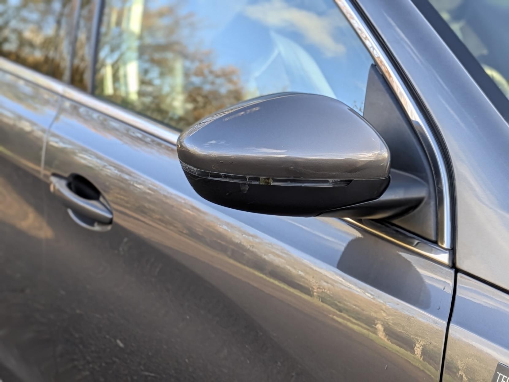 Peugeot 308 1.2 PureTech Tech Edition Hatchback 5dr Petrol EAT Euro 6 (s/s) (130 ps)