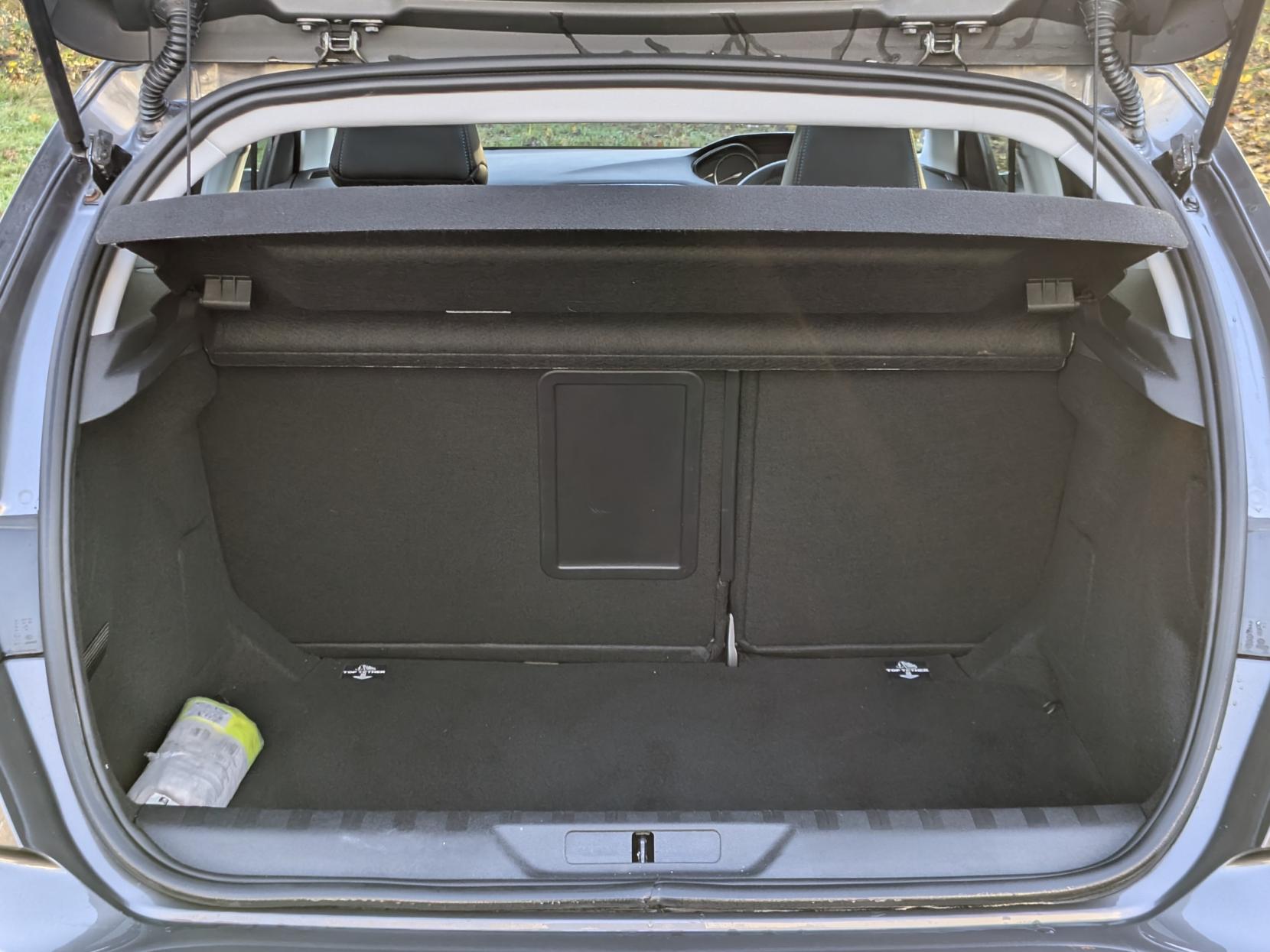 Peugeot 308 1.2 PureTech Tech Edition Hatchback 5dr Petrol EAT Euro 6 (s/s) (130 ps)