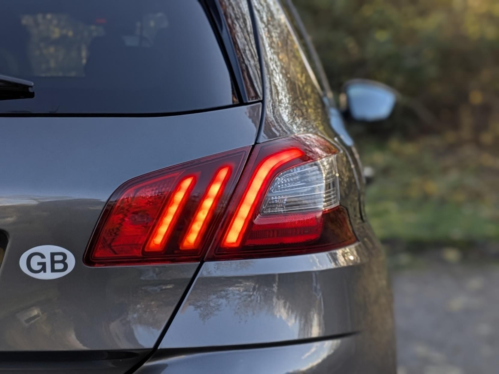 Peugeot 308 1.2 PureTech Tech Edition Hatchback 5dr Petrol EAT Euro 6 (s/s) (130 ps)