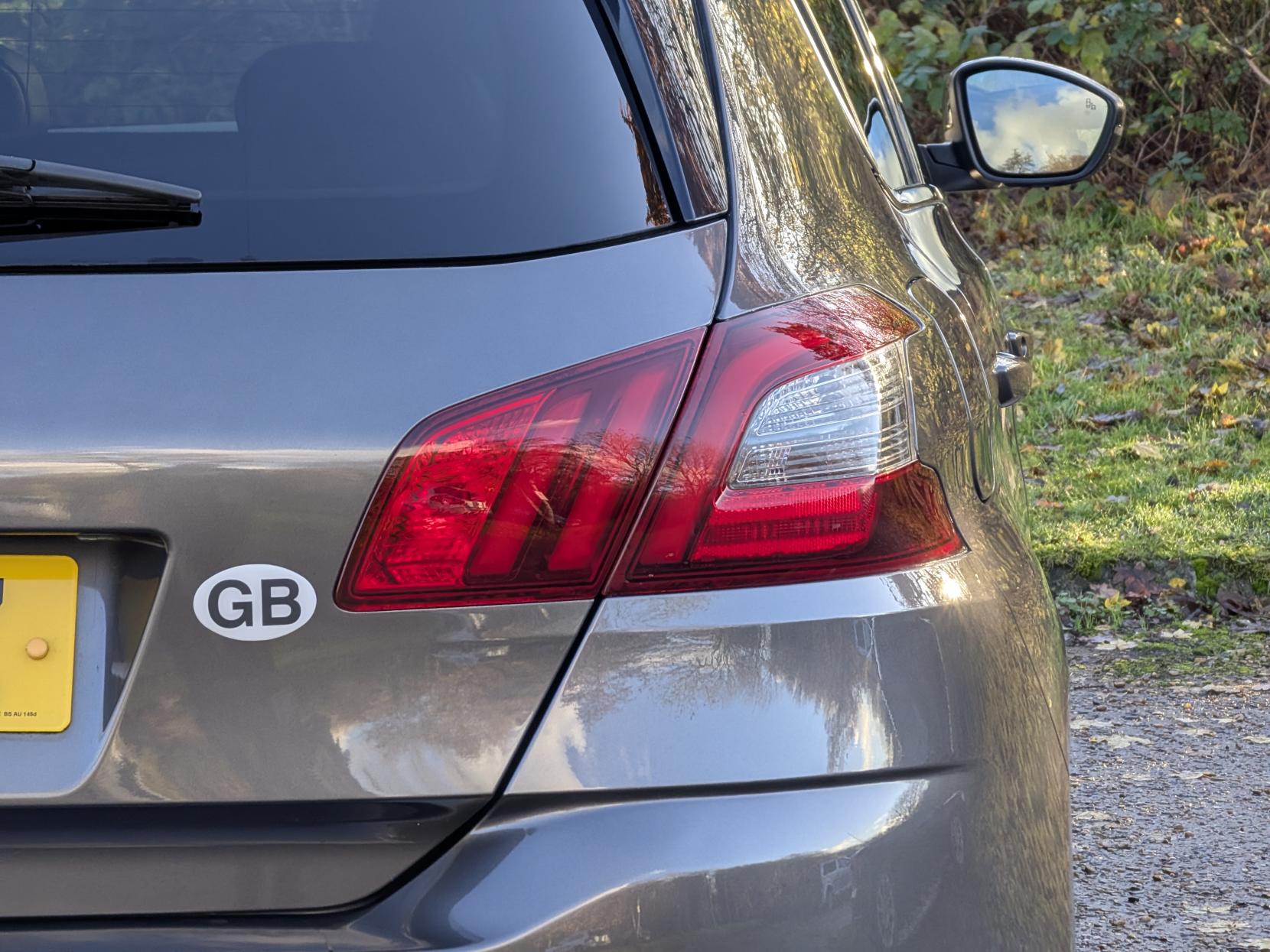 Peugeot 308 1.2 PureTech Tech Edition Hatchback 5dr Petrol EAT Euro 6 (s/s) (130 ps)