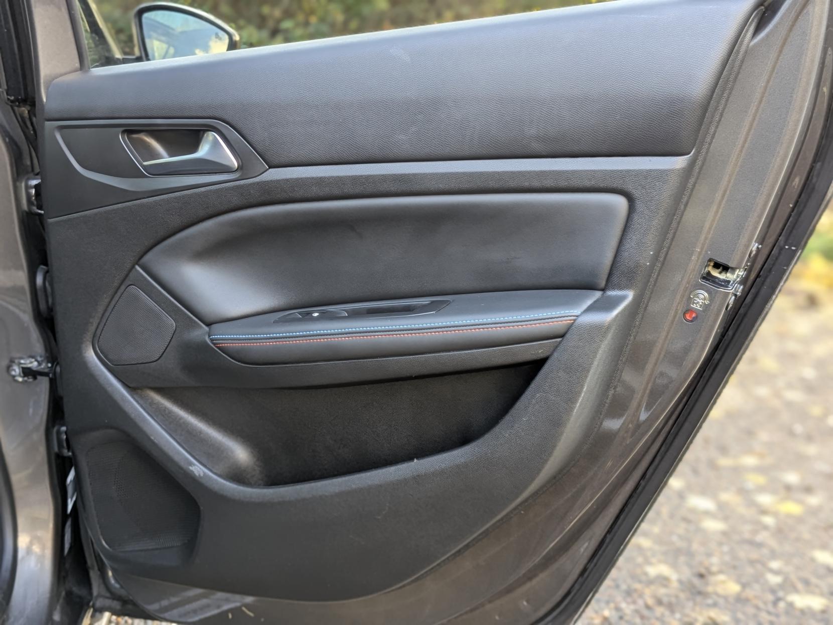 Peugeot 308 1.2 PureTech Tech Edition Hatchback 5dr Petrol EAT Euro 6 (s/s) (130 ps)