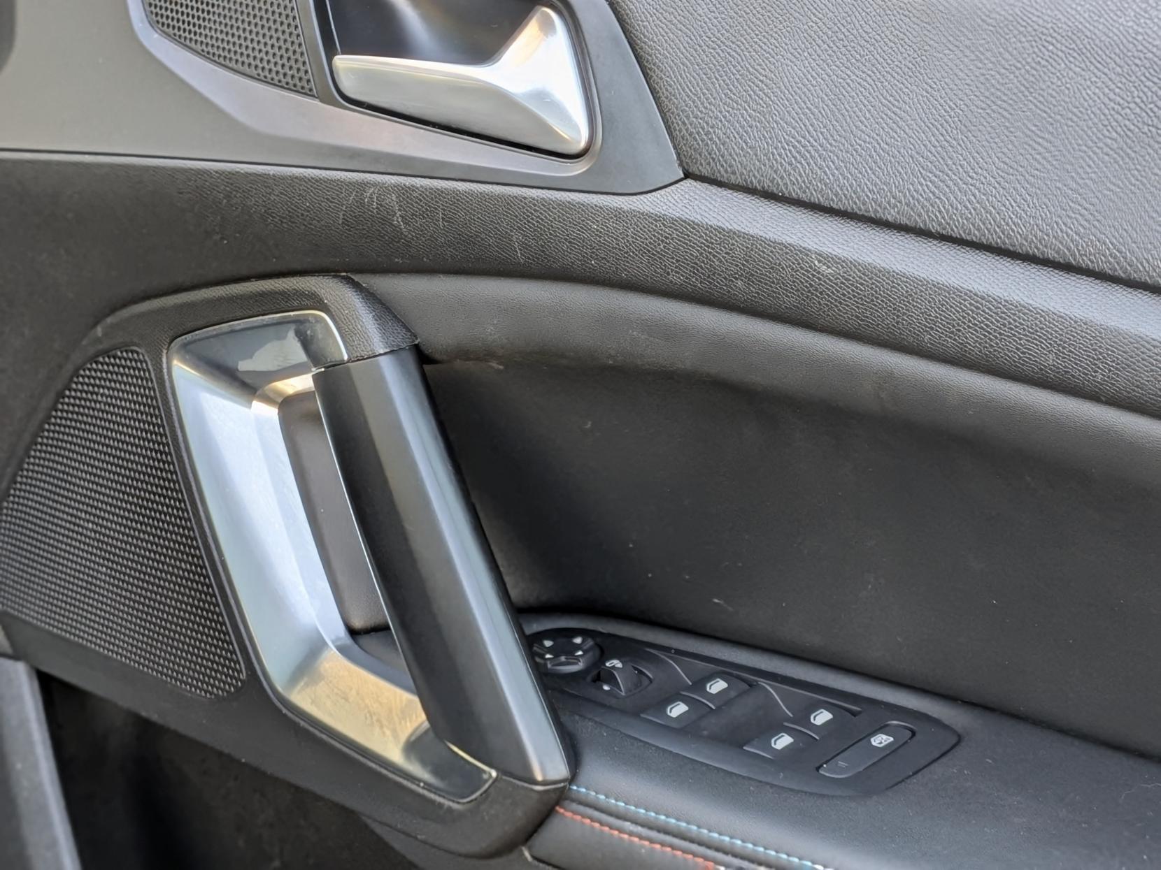 Peugeot 308 1.2 PureTech Tech Edition Hatchback 5dr Petrol EAT Euro 6 (s/s) (130 ps)