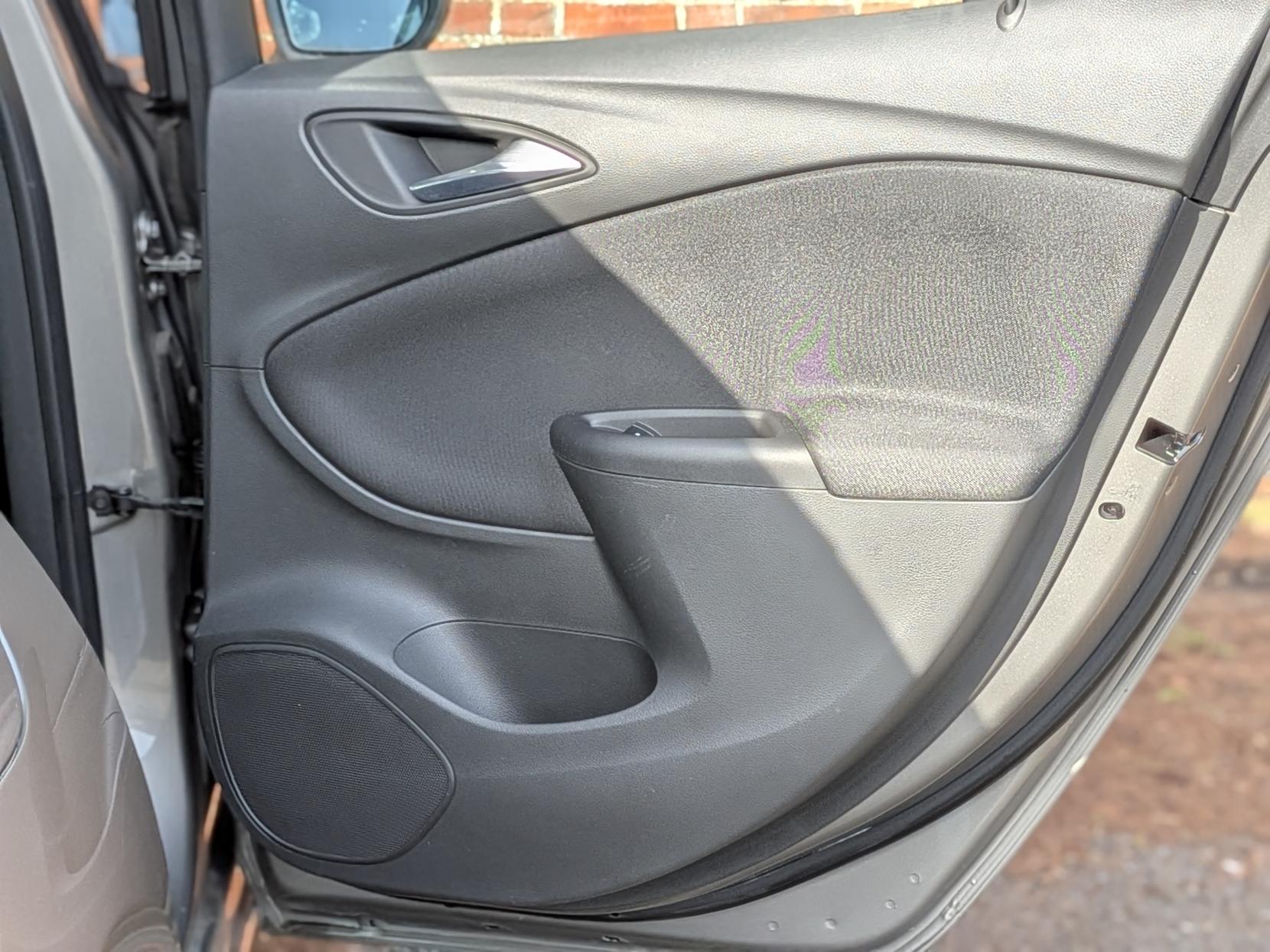 Vauxhall Astra 1.4i Turbo SRi Hatchback 5dr Petrol Manual Euro 6 (150 ps)