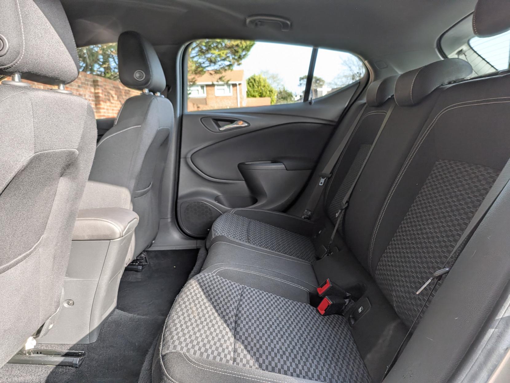 Vauxhall Astra 1.4i Turbo SRi Hatchback 5dr Petrol Manual Euro 6 (150 ps)