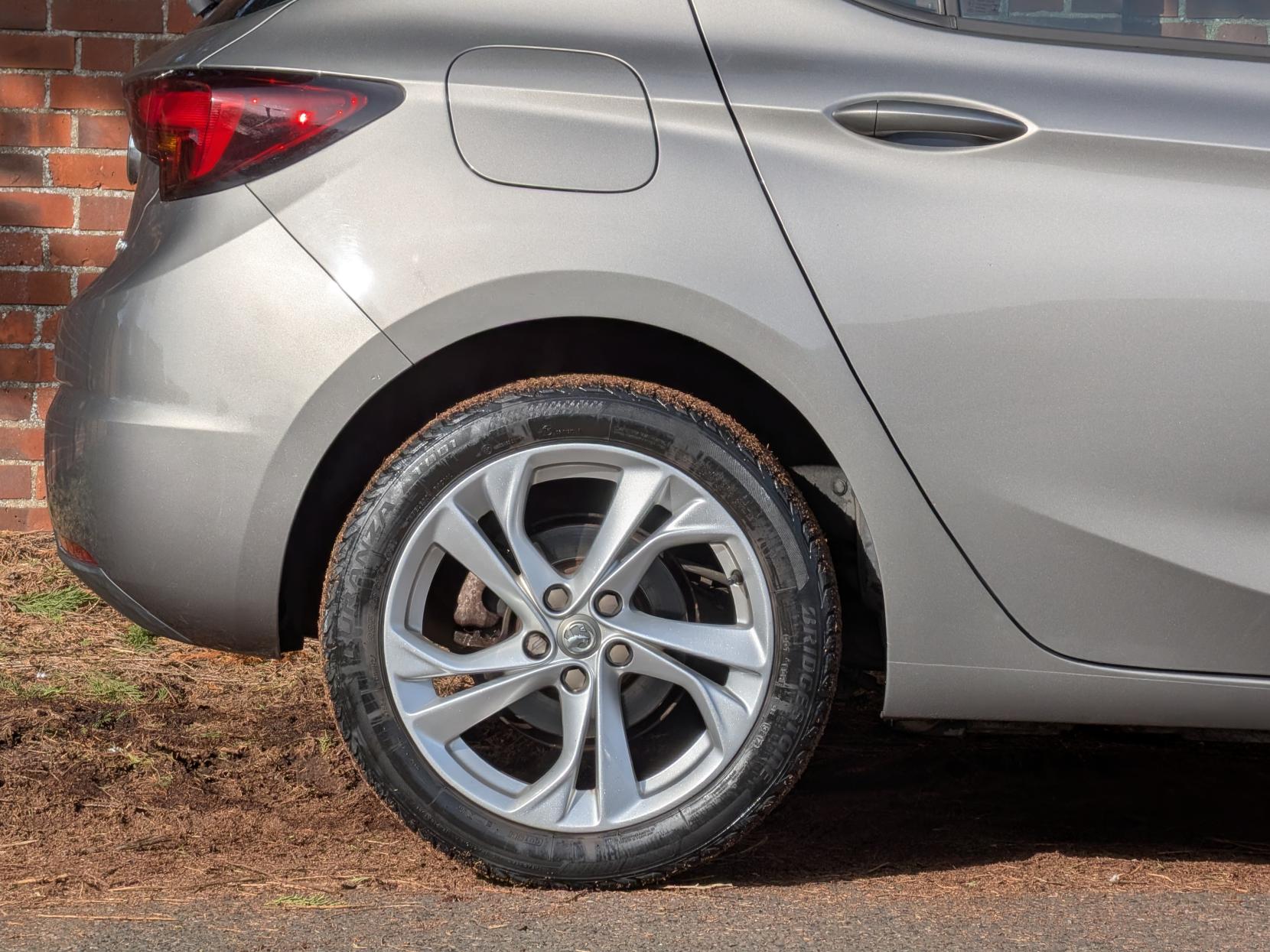 Vauxhall Astra 1.4i Turbo SRi Hatchback 5dr Petrol Manual Euro 6 (150 ps)