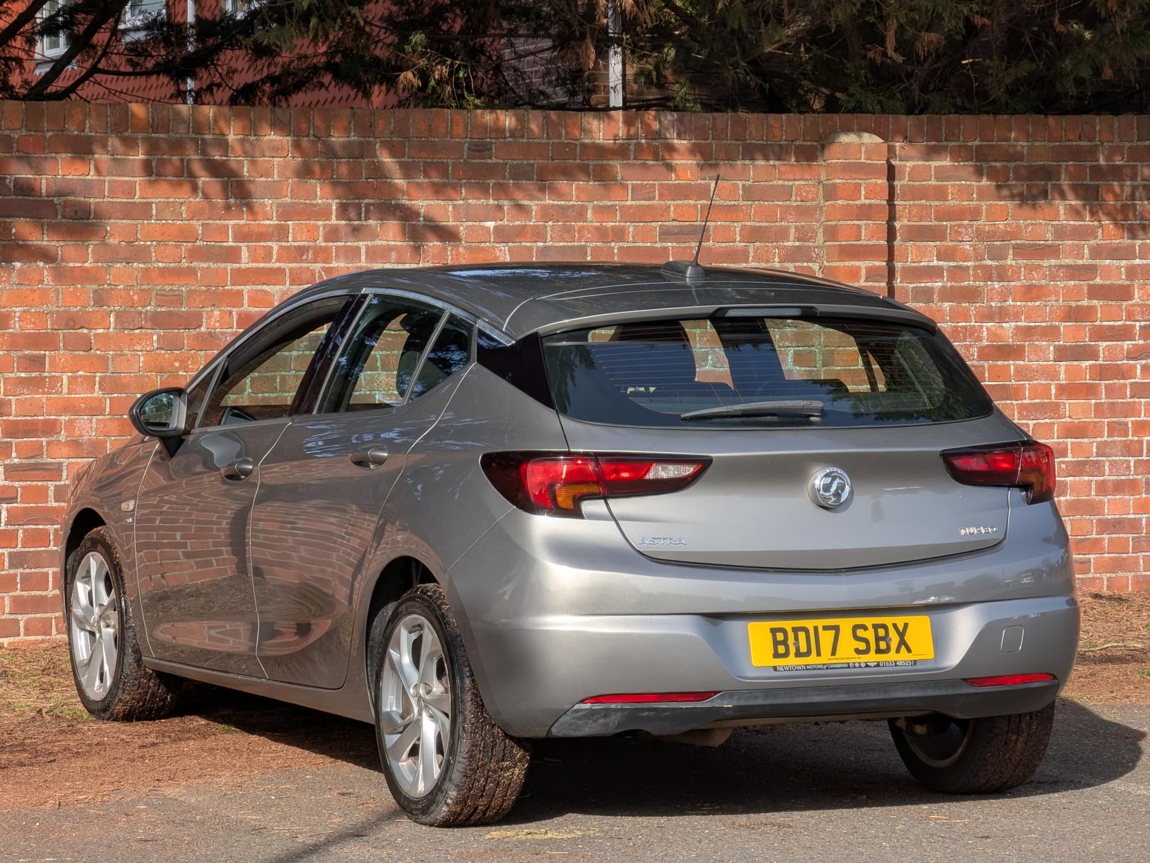 Vauxhall Astra 1.4i Turbo SRi Hatchback 5dr Petrol Manual Euro 6 (150 ps)