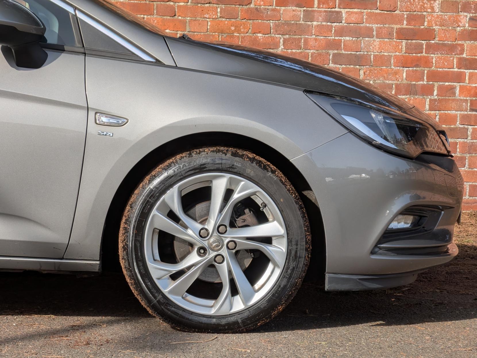 Vauxhall Astra 1.4i Turbo SRi Hatchback 5dr Petrol Manual Euro 6 (150 ps)