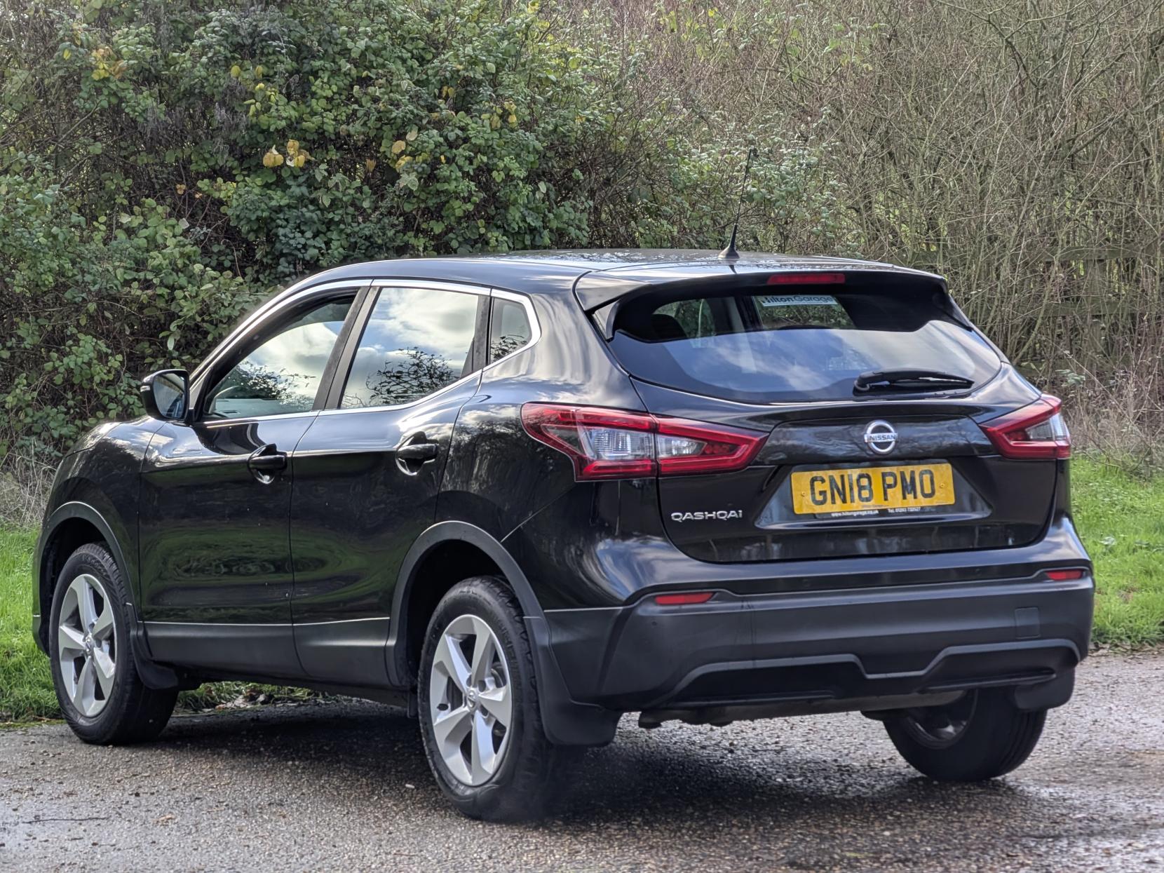 Nissan Qashqai 1.2 DIG-T Acenta SUV 5dr Petrol Manual Euro 6 (s/s) (115 ps)