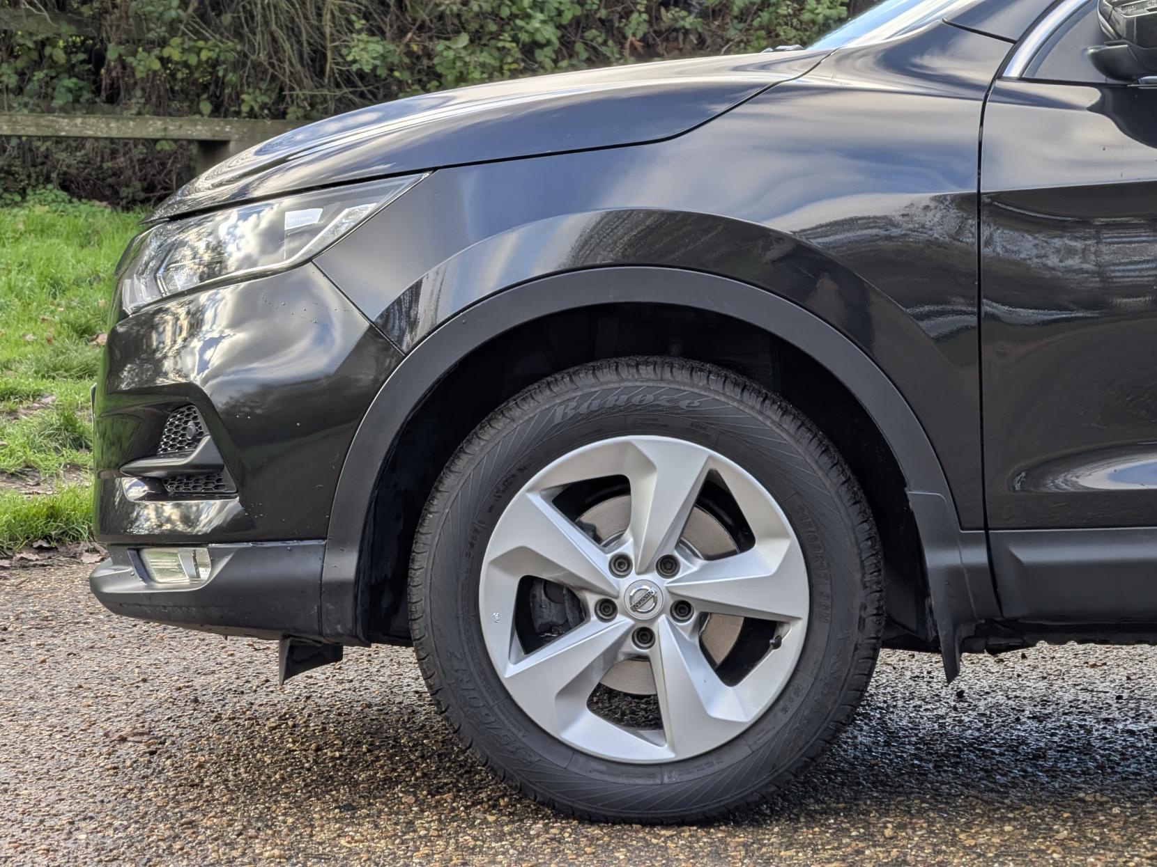 Nissan Qashqai 1.2 DIG-T Acenta SUV 5dr Petrol Manual Euro 6 (s/s) (115 ps)