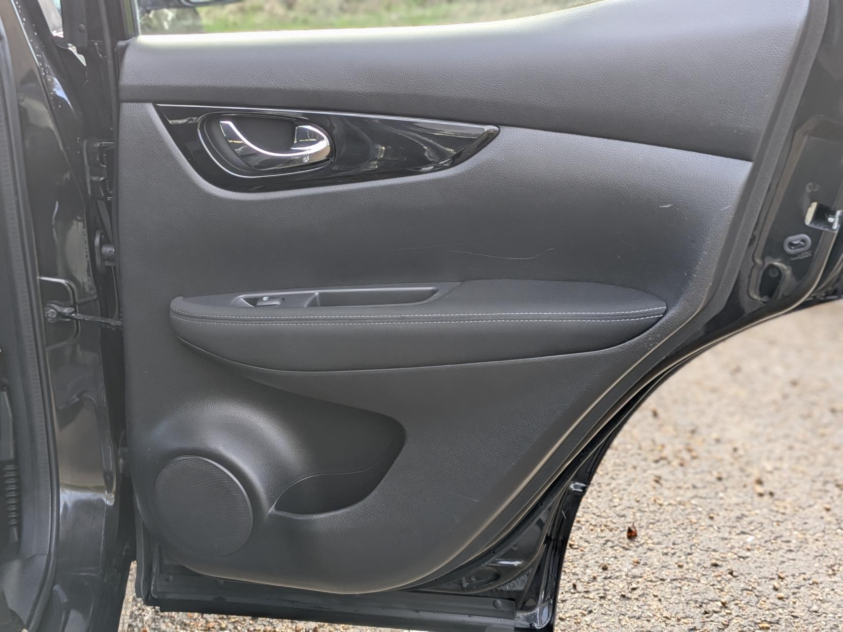 Nissan Qashqai 1.2 DIG-T Acenta SUV 5dr Petrol Manual Euro 6 (s/s) (115 ps)