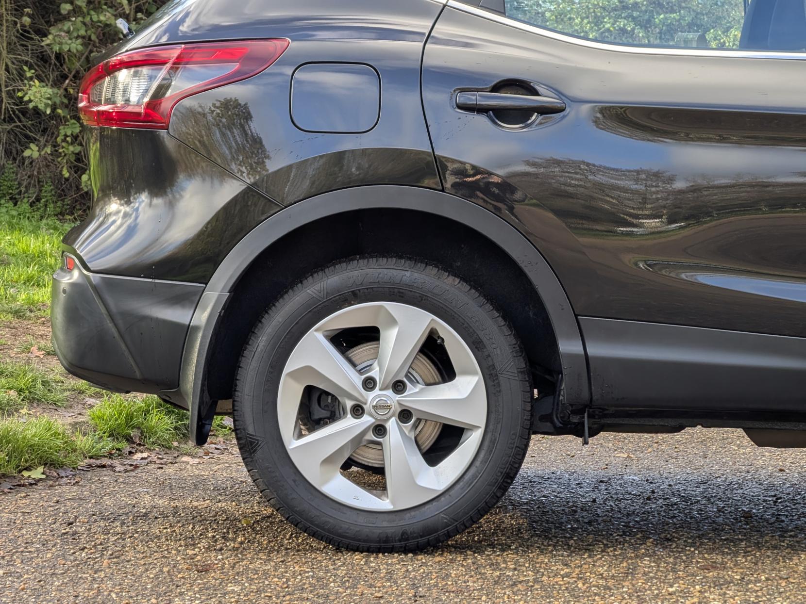 Nissan Qashqai 1.2 DIG-T Acenta SUV 5dr Petrol Manual Euro 6 (s/s) (115 ps)