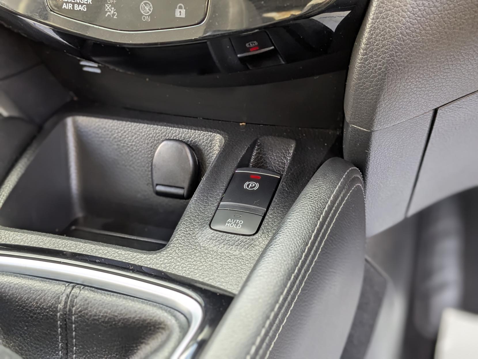 Nissan Qashqai 1.2 DIG-T Acenta SUV 5dr Petrol Manual Euro 6 (s/s) (115 ps)