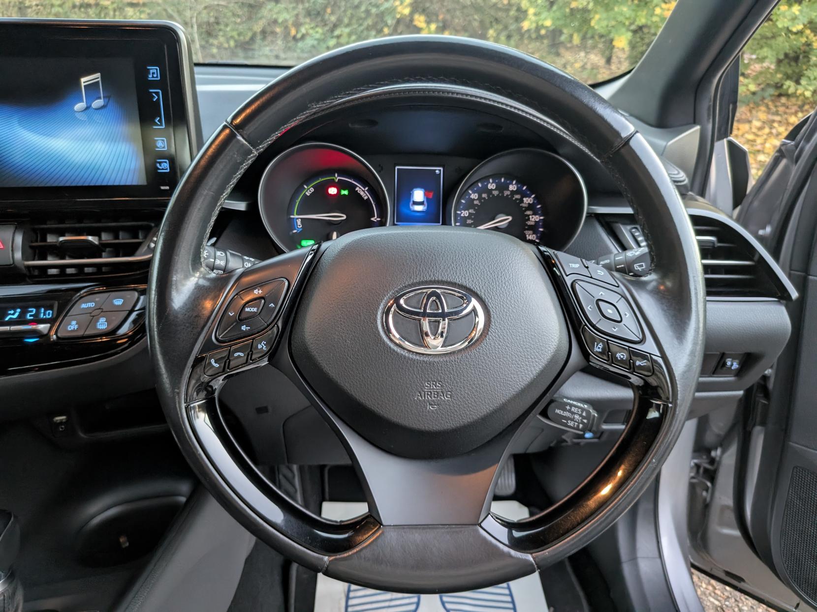 Toyota C-HR 1.8 VVT-h Icon SUV 5dr Petrol Hybrid CVT Euro 6 (s/s) (122 ps)