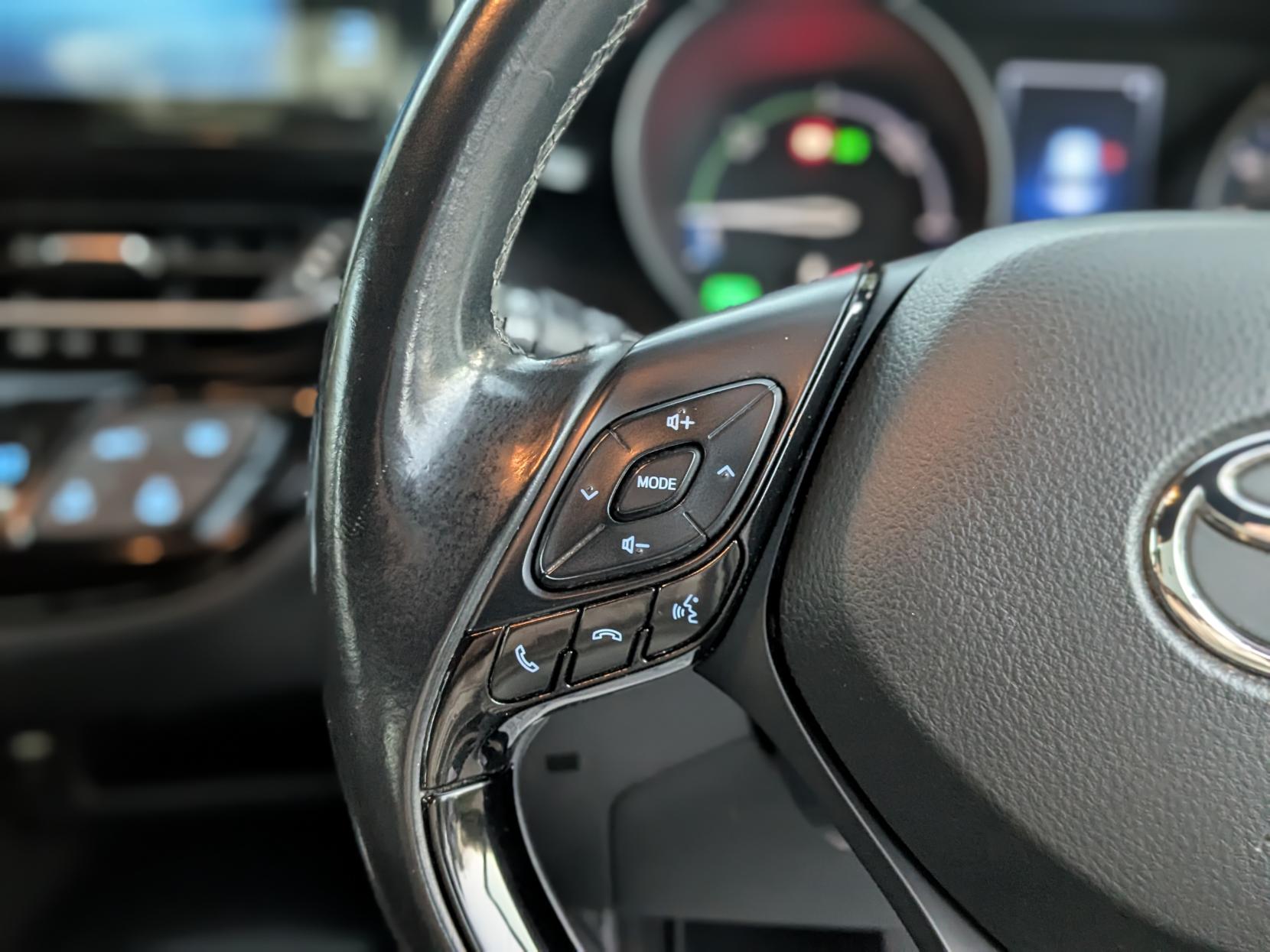 Toyota C-HR 1.8 VVT-h Icon SUV 5dr Petrol Hybrid CVT Euro 6 (s/s) (122 ps)