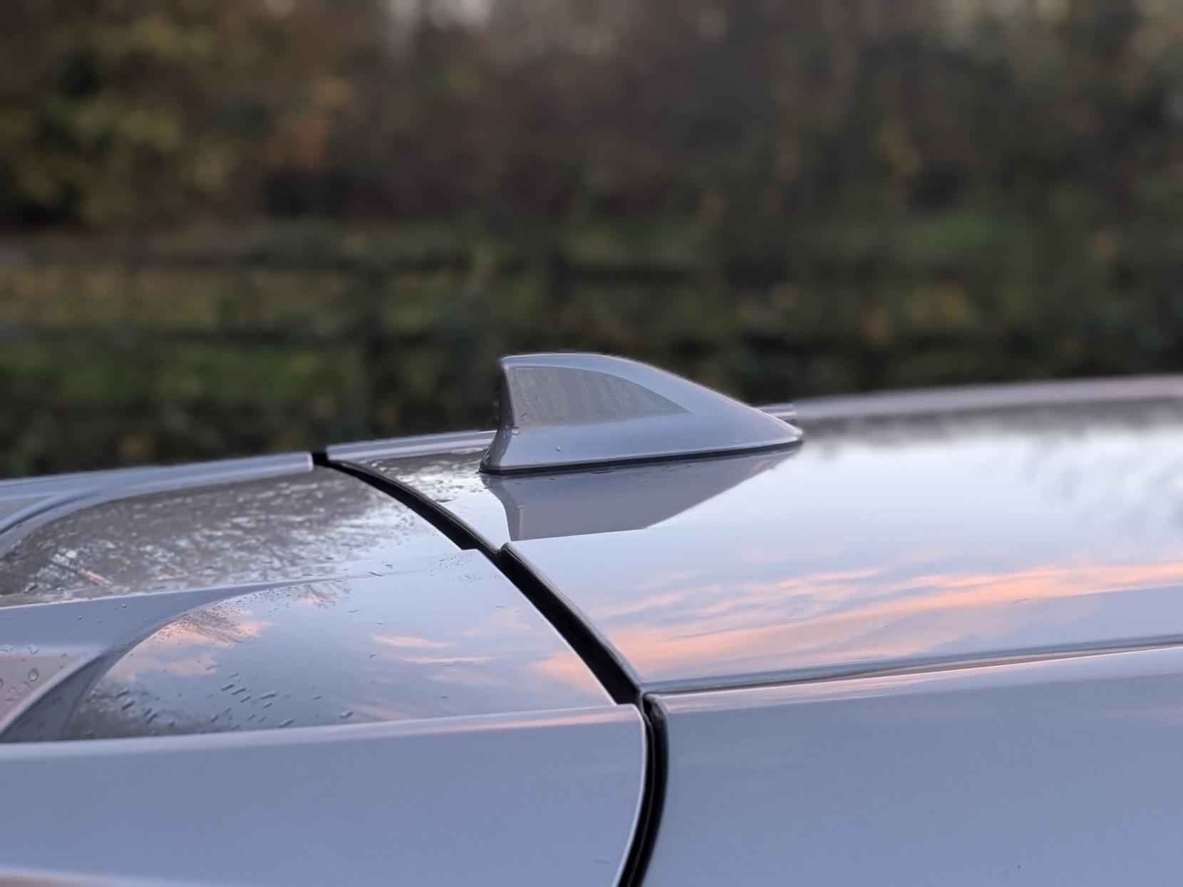 Toyota C-HR 1.8 VVT-h Icon SUV 5dr Petrol Hybrid CVT Euro 6 (s/s) (122 ps)