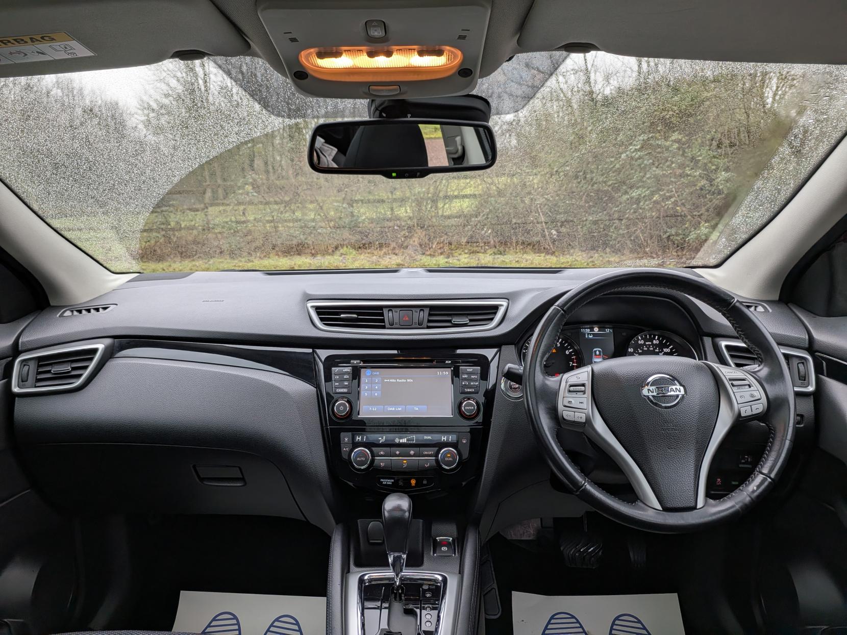 Nissan Qashqai 1.2 DIG-T N-Connecta SUV 5dr Petrol XTRON 2WD Euro 6 (s/s) (115 ps)