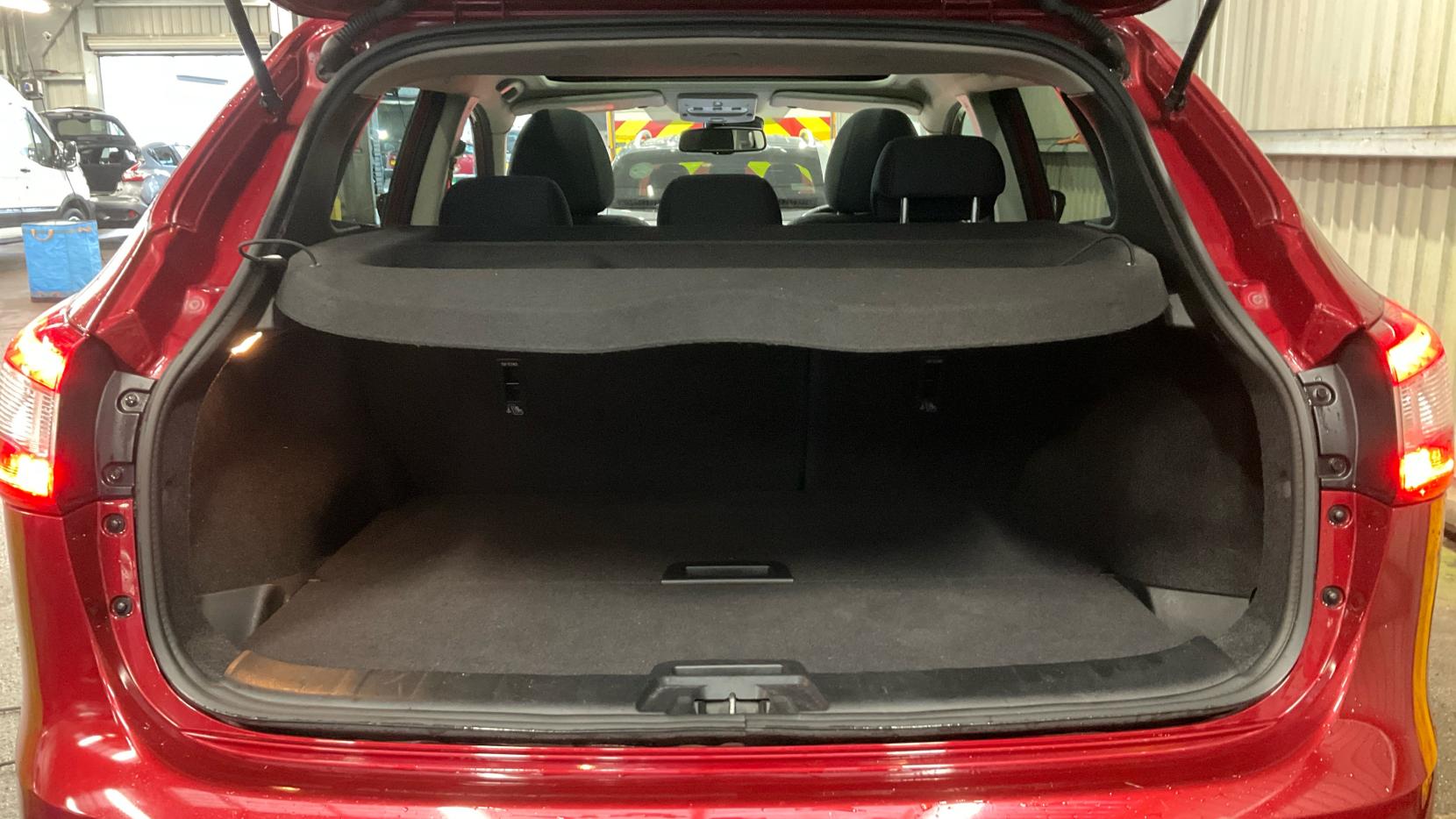 Nissan Qashqai 1.2 DIG-T N-Connecta SUV 5dr Petrol XTRON 2WD Euro 6 (s/s) (115 ps)