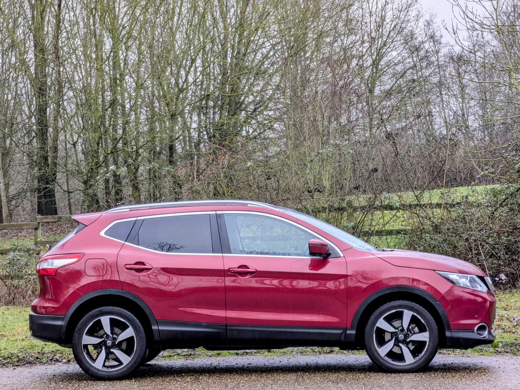 Nissan Qashqai 1.2 DIG-T N-Connecta SUV 5dr Petrol XTRON 2WD Euro 6 (s/s) (115 ps)