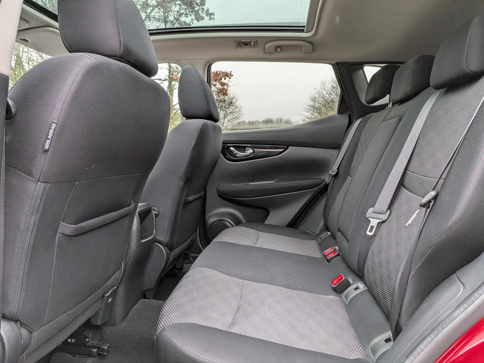 Nissan Qashqai 1.2 DIG-T N-Connecta SUV 5dr Petrol XTRON 2WD Euro 6 (s/s) (115 ps)