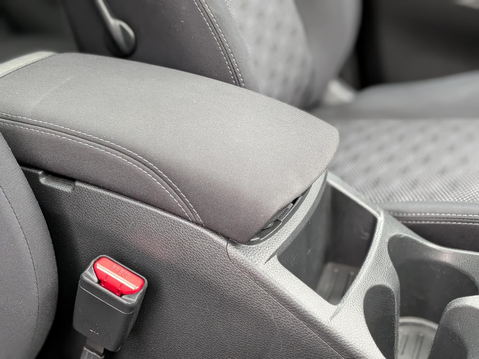 Nissan Qashqai 1.2 DIG-T N-Connecta SUV 5dr Petrol XTRON 2WD Euro 6 (s/s) (115 ps)