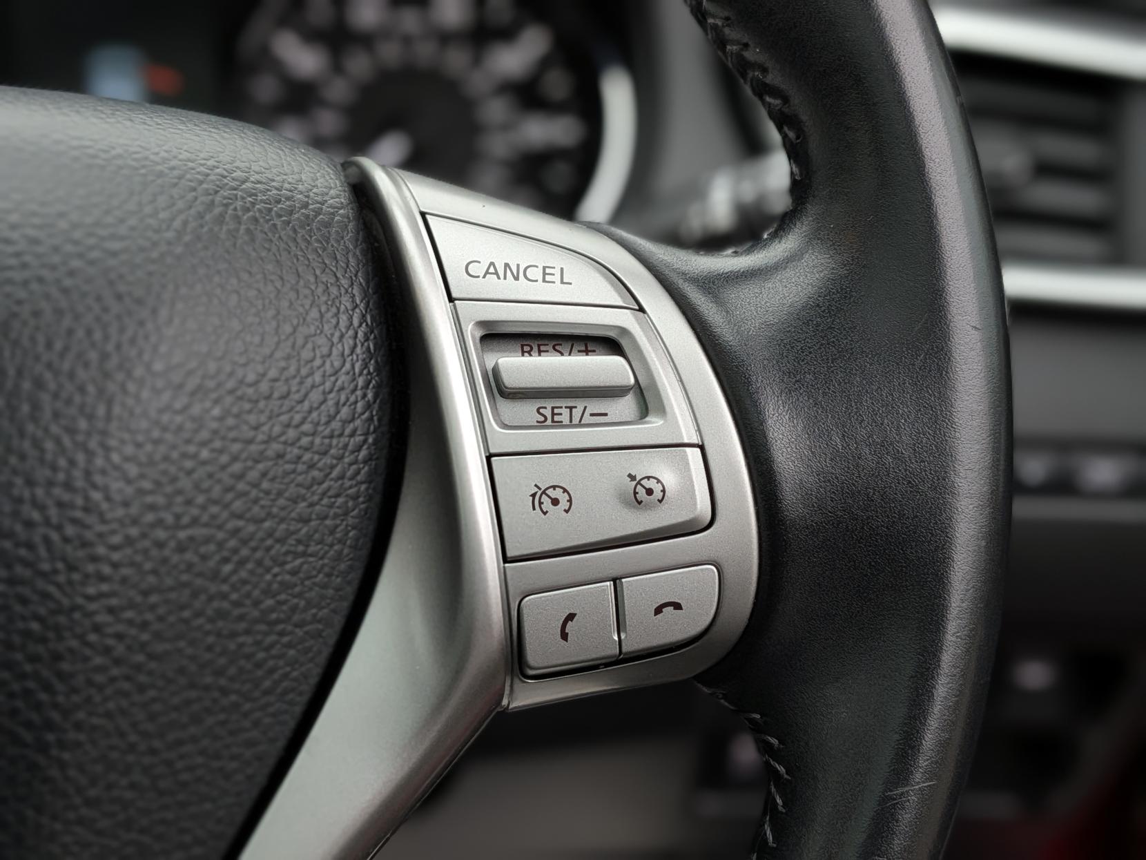 Nissan Qashqai 1.2 DIG-T N-Connecta SUV 5dr Petrol XTRON 2WD Euro 6 (s/s) (115 ps)