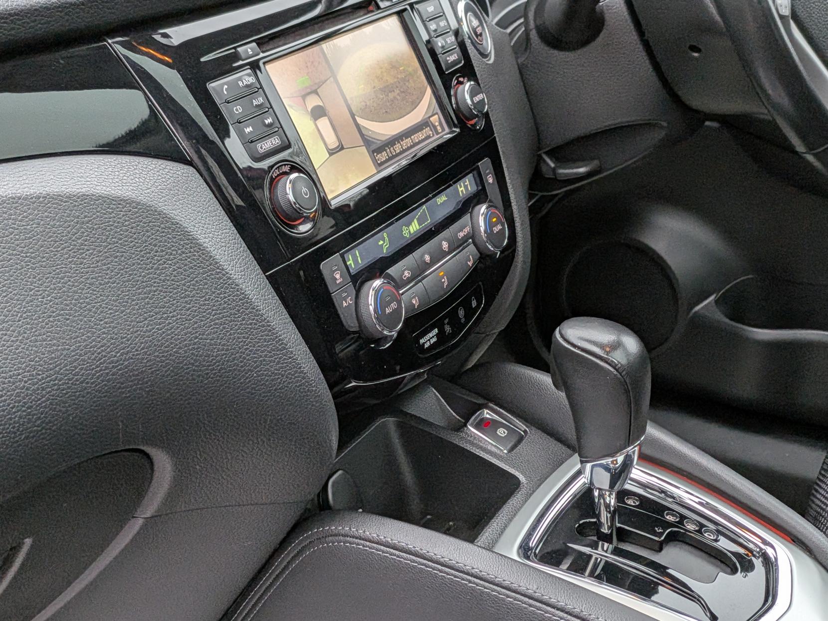 Nissan Qashqai 1.2 DIG-T N-Connecta SUV 5dr Petrol XTRON 2WD Euro 6 (s/s) (115 ps)