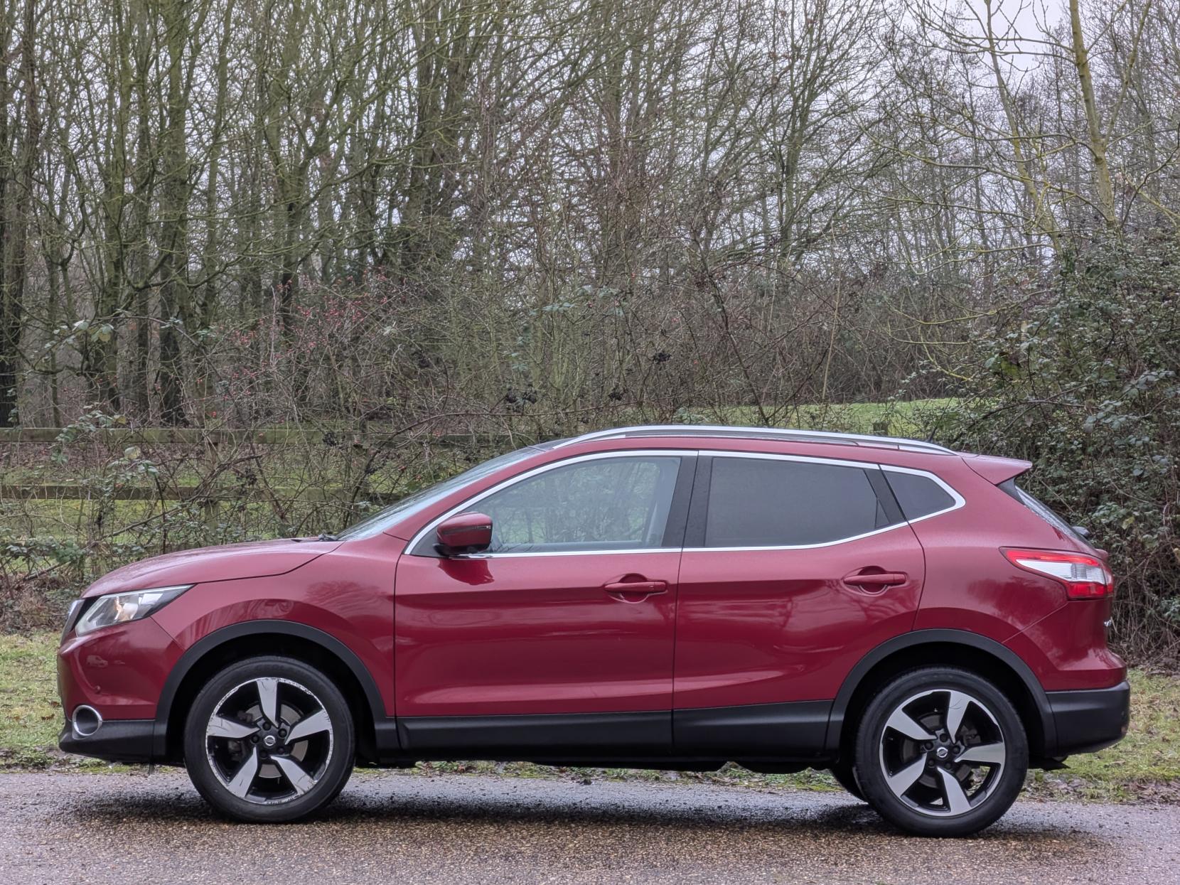 Nissan Qashqai 1.2 DIG-T N-Connecta SUV 5dr Petrol XTRON 2WD Euro 6 (s/s) (115 ps)