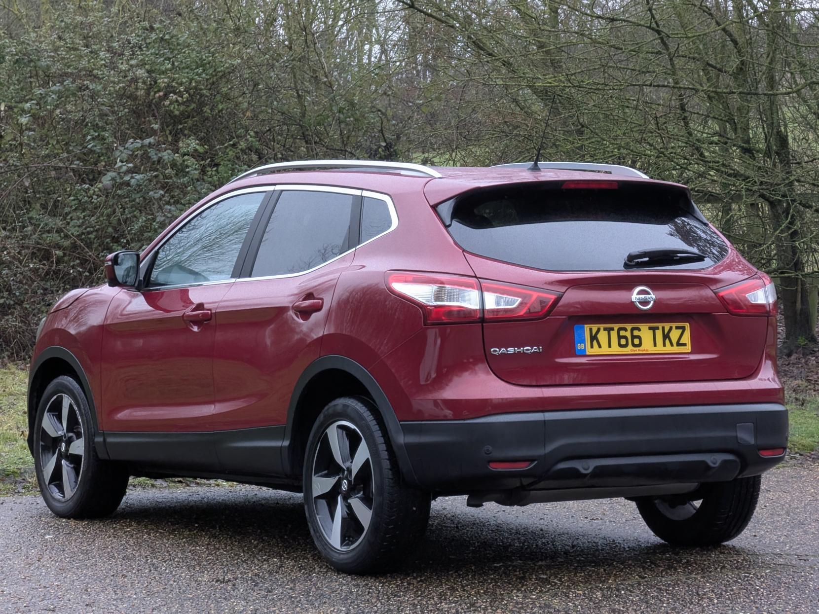 Nissan Qashqai 1.2 DIG-T N-Connecta SUV 5dr Petrol XTRON 2WD Euro 6 (s/s) (115 ps)