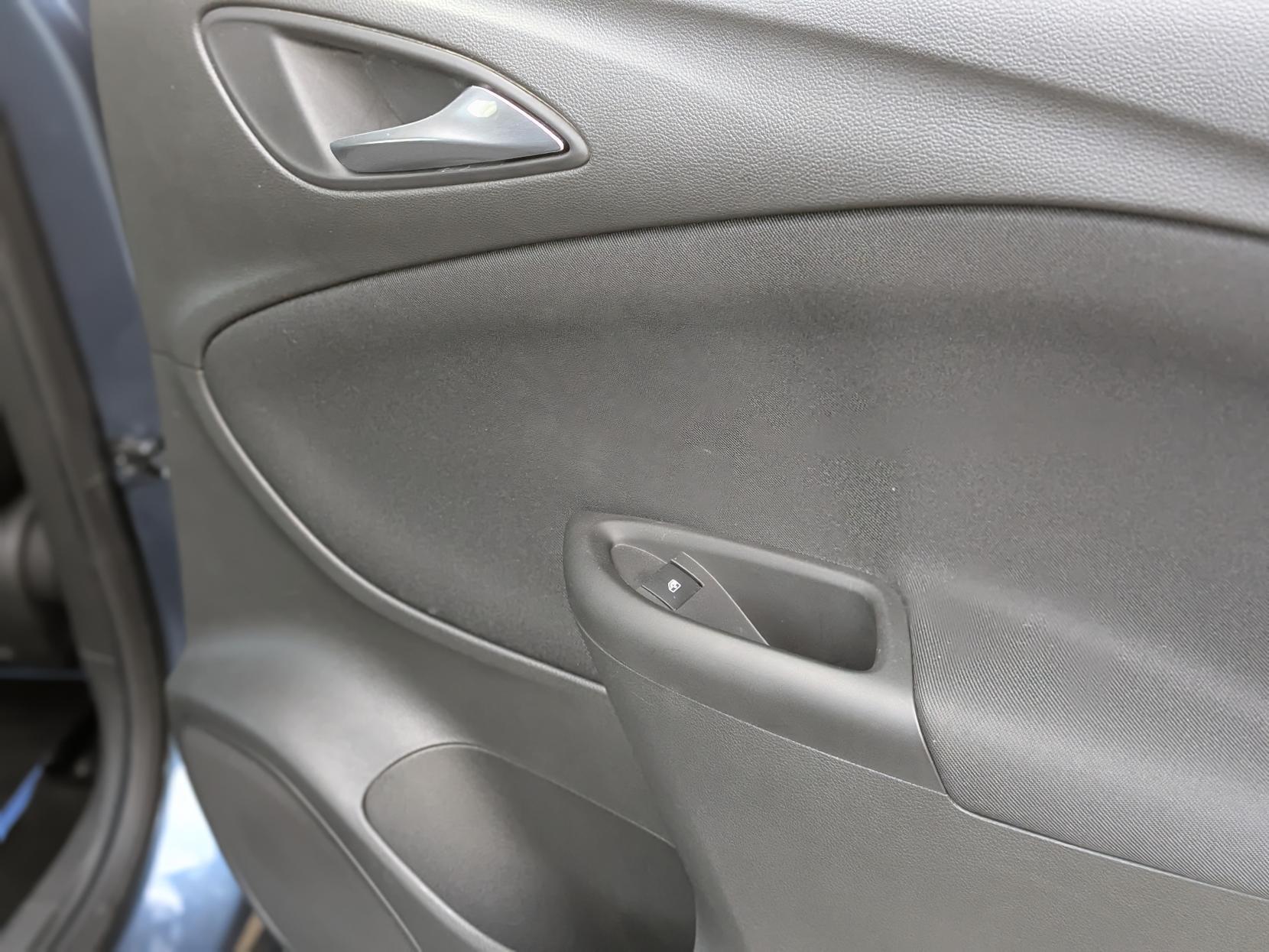 Vauxhall Astra 1.4i Turbo Tech Line Hatchback 5dr Petrol Manual Euro 6 (125 ps)