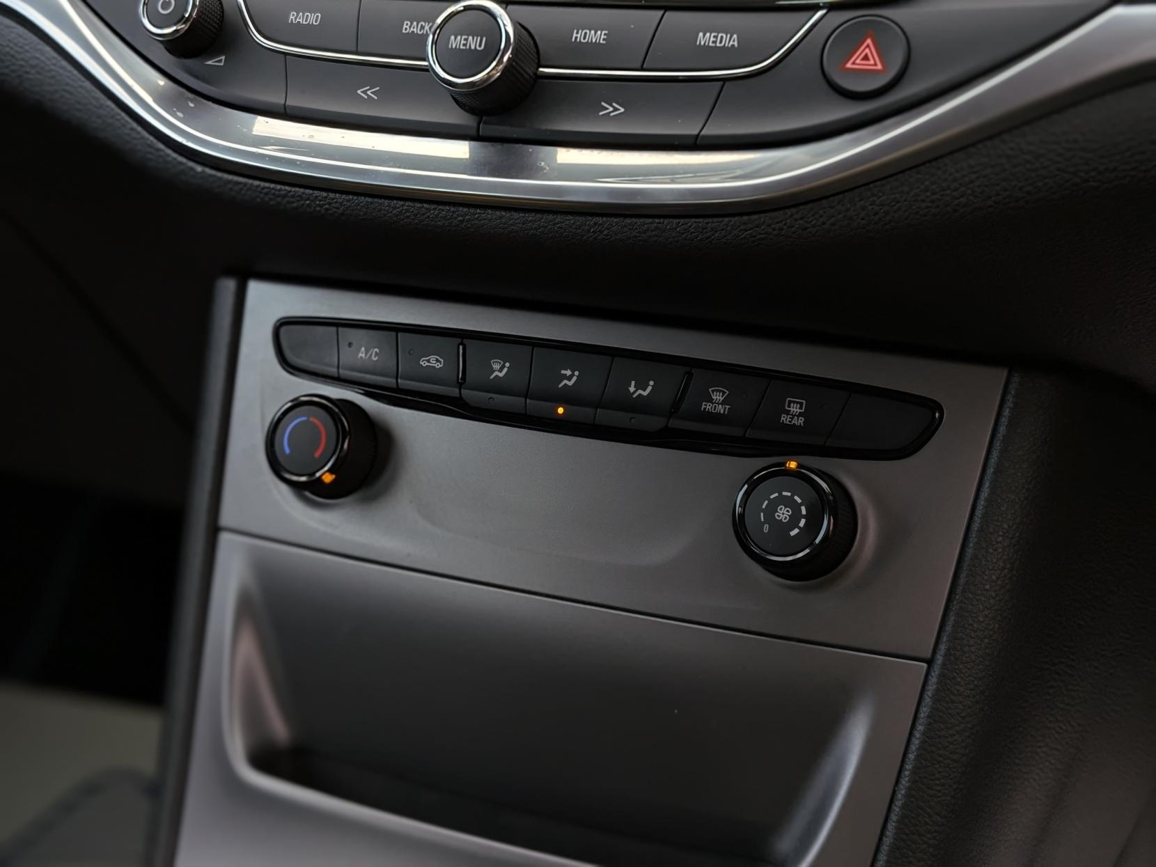 Vauxhall Astra 1.4i Turbo Tech Line Hatchback 5dr Petrol Manual Euro 6 (125 ps)