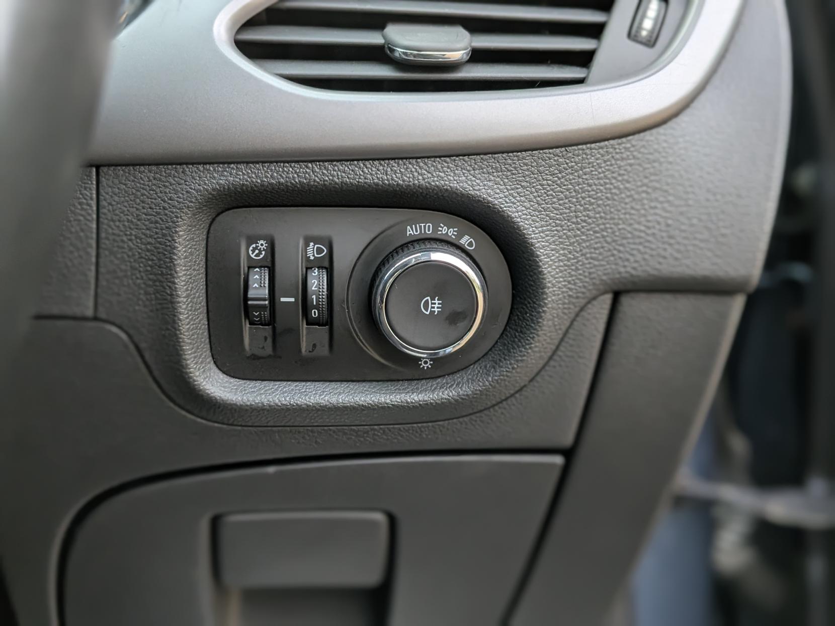 Vauxhall Astra 1.4i Turbo Tech Line Hatchback 5dr Petrol Manual Euro 6 (125 ps)