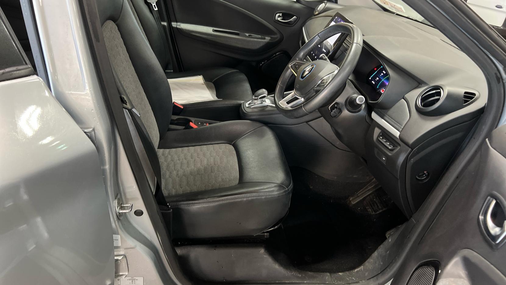 Renault Zoe R135 52kWh GT Line Hatchback 5dr Electric Auto (i, Rapid Charge) (134 bhp)