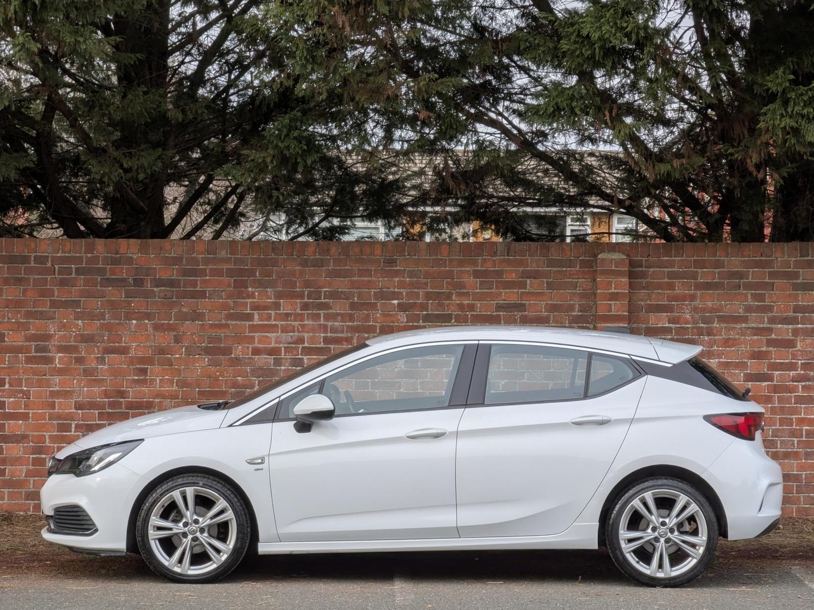 Vauxhall Astra 1.4i Turbo SRi VX Line Hatchback 5dr Petrol Manual Euro 6 (150 ps)