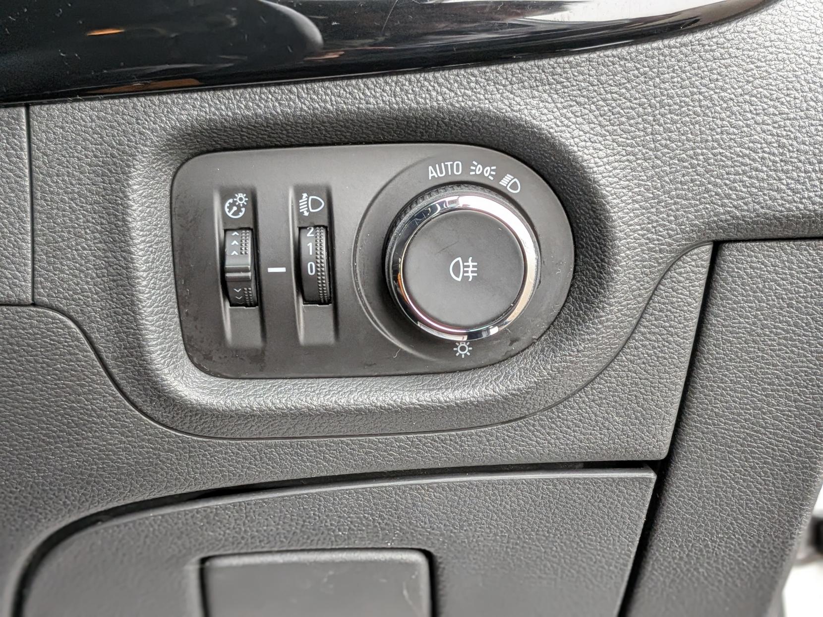 Vauxhall Astra 1.4i Turbo SRi VX Line Hatchback 5dr Petrol Manual Euro 6 (150 ps)