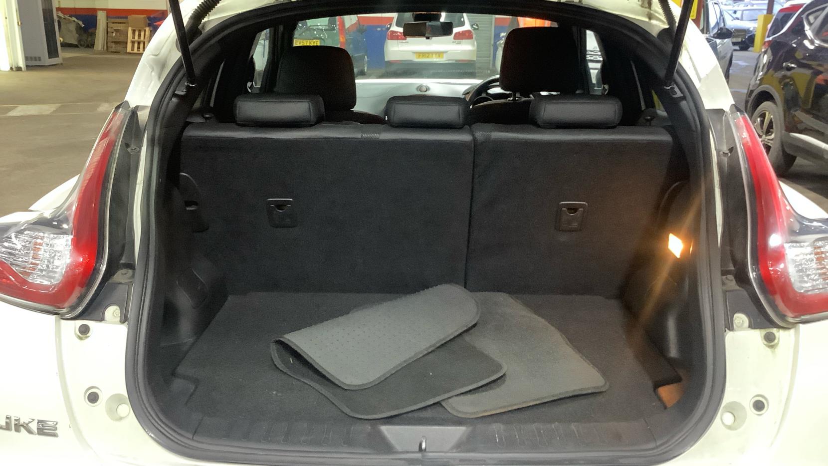 Nissan Juke 1.2 DIG-T N-Connecta SUV 5dr Petrol Manual Euro 6 (s/s) (115 ps)