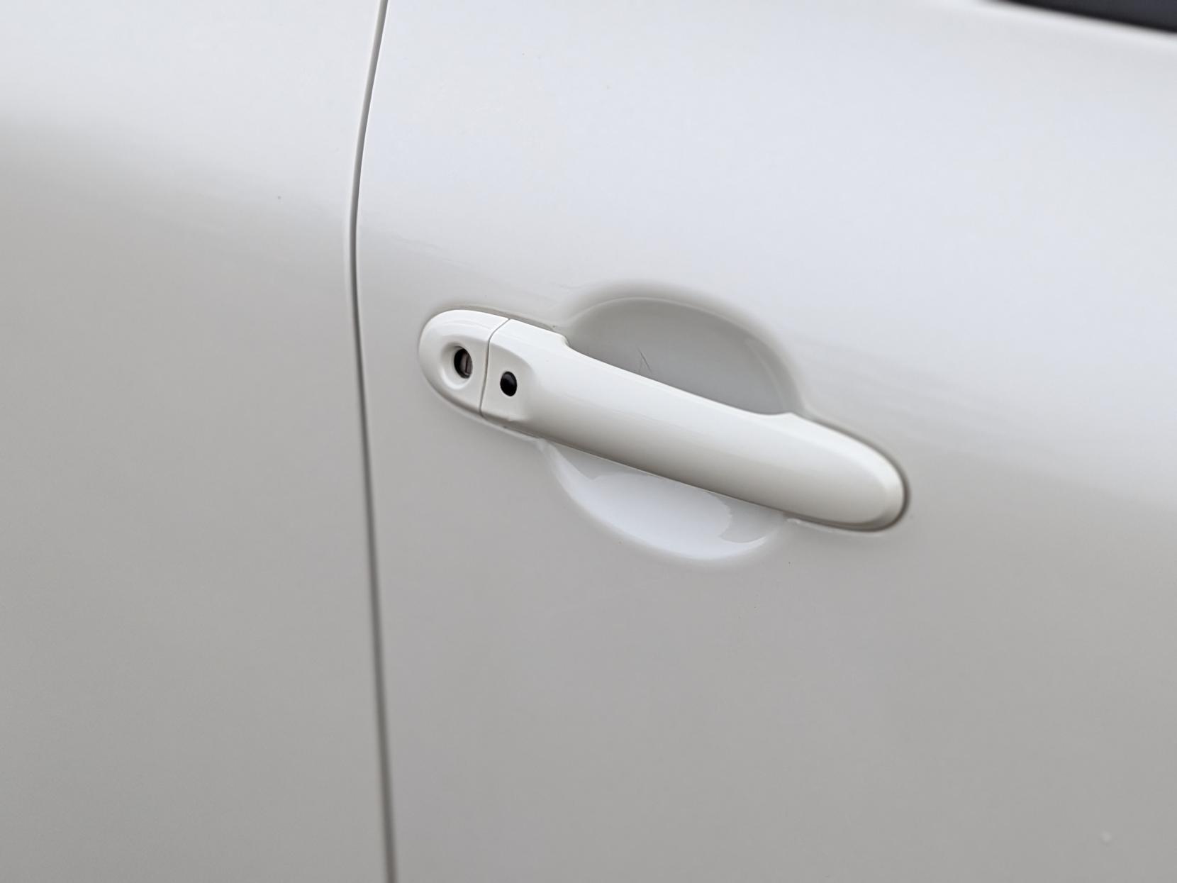 Nissan Juke 1.2 DIG-T N-Connecta SUV 5dr Petrol Manual Euro 6 (s/s) (115 ps)