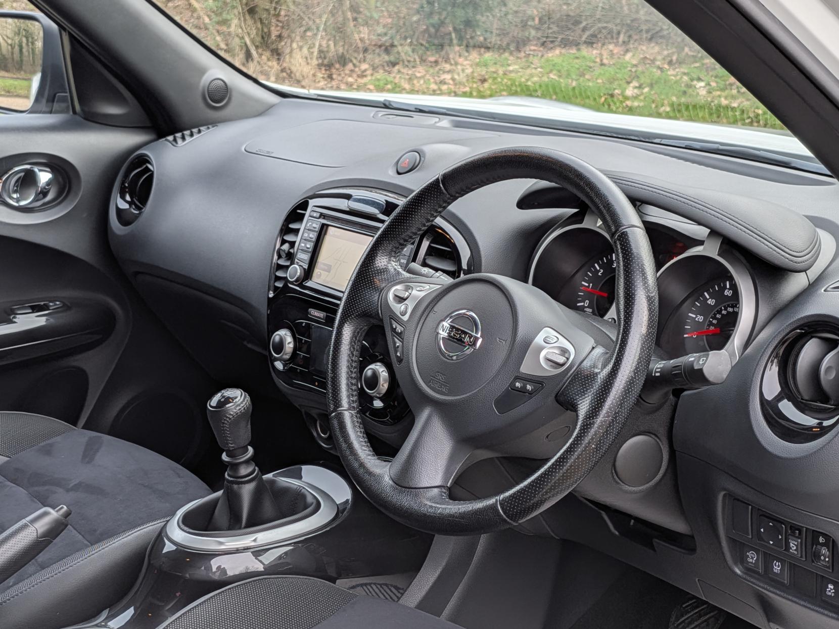 Nissan Juke 1.2 DIG-T N-Connecta SUV 5dr Petrol Manual Euro 6 (s/s) (115 ps)