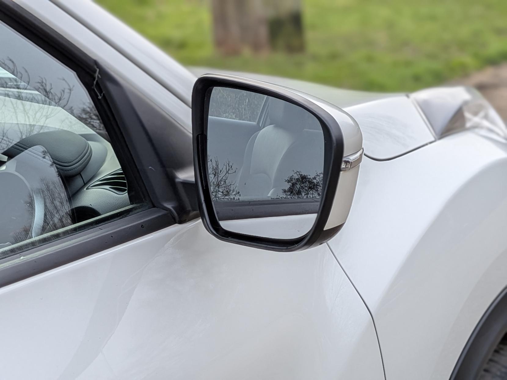 Nissan Juke 1.2 DIG-T N-Connecta SUV 5dr Petrol Manual Euro 6 (s/s) (115 ps)